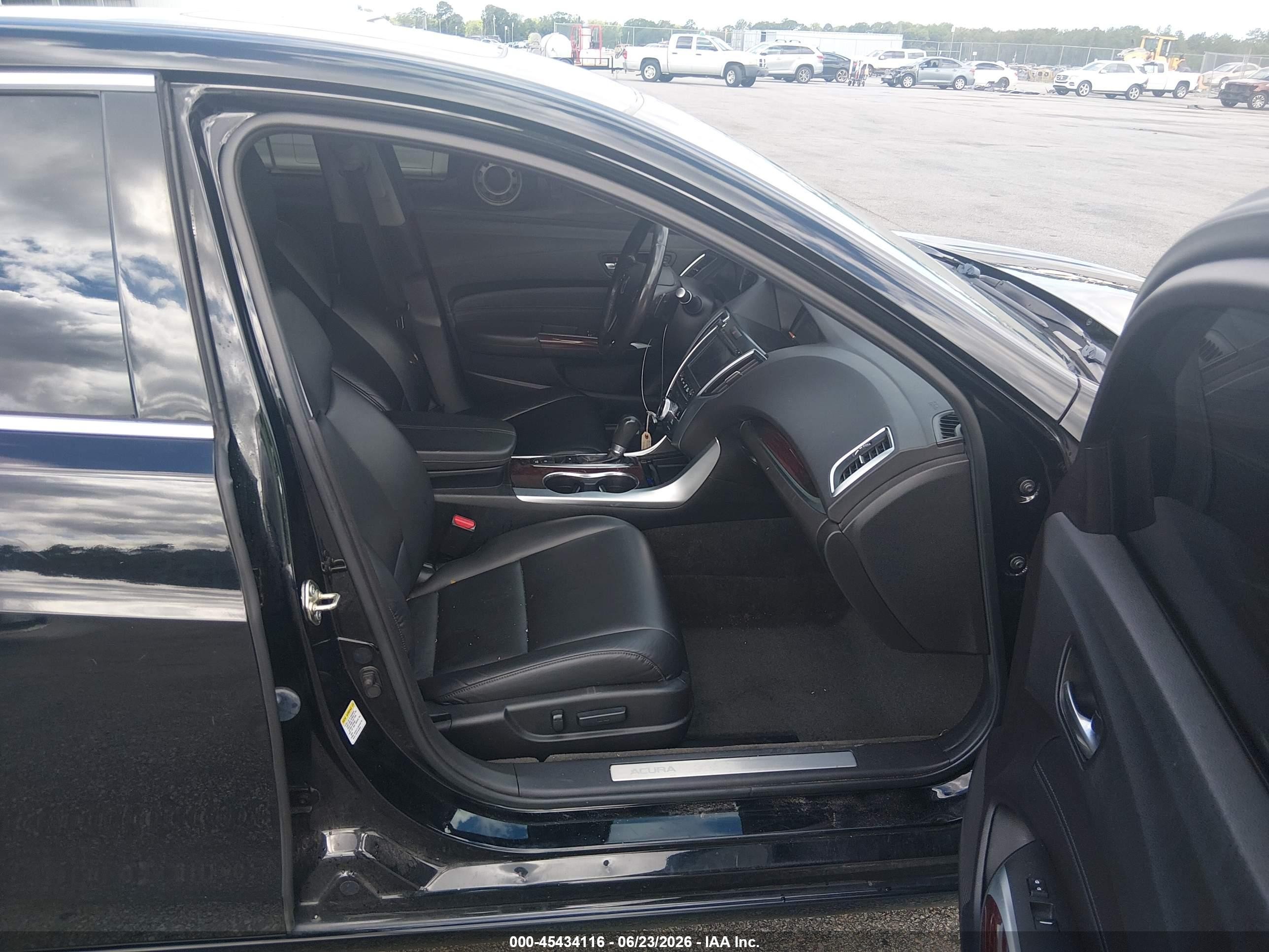 2015 Acura Tlx   Black vin: 19UUB1F38FA003879