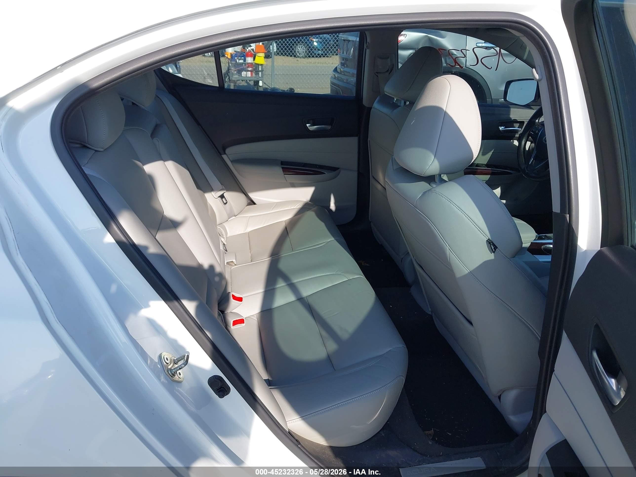 2015 Acura Tlx   White vin: 19UUB1F38FA004465