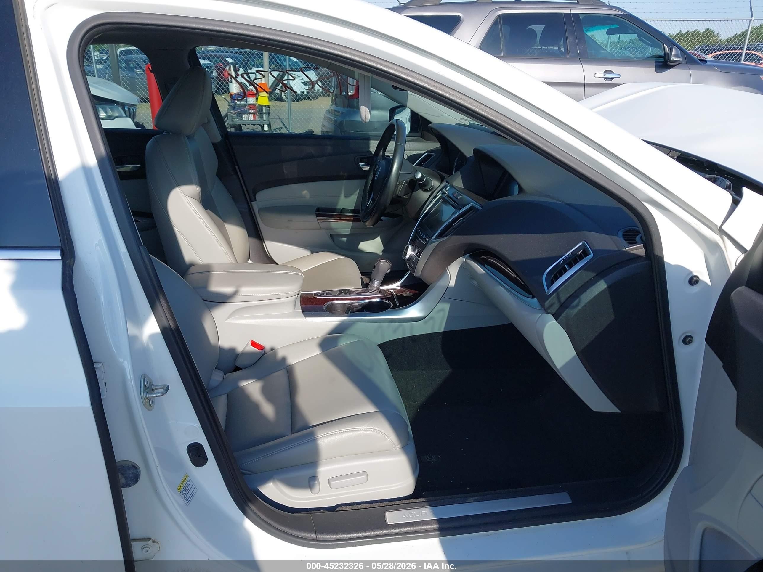 2015 Acura Tlx   White vin: 19UUB1F38FA004465