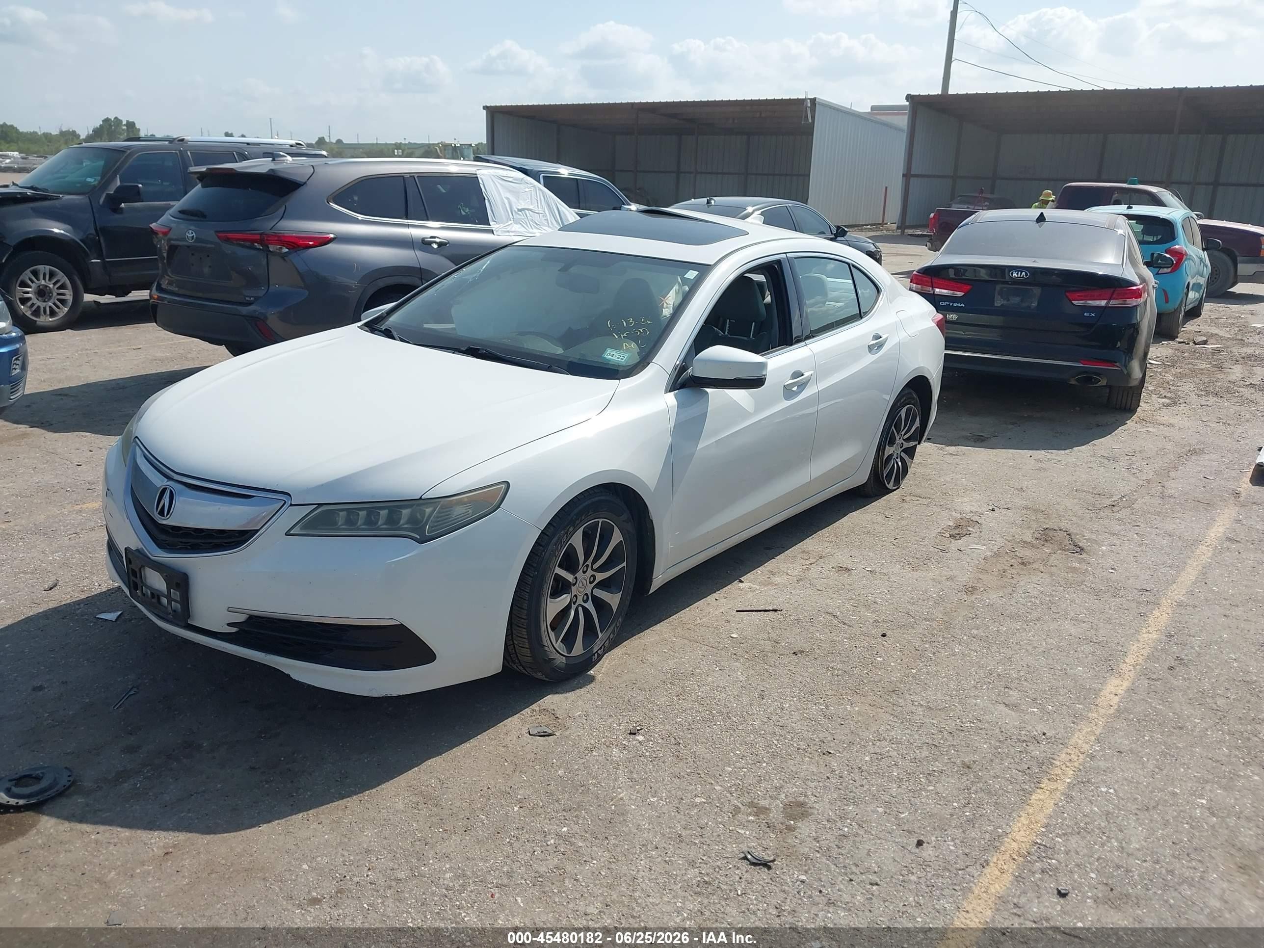 2015 Acura Tlx   Белый vin: 19UUB1F38FA006541