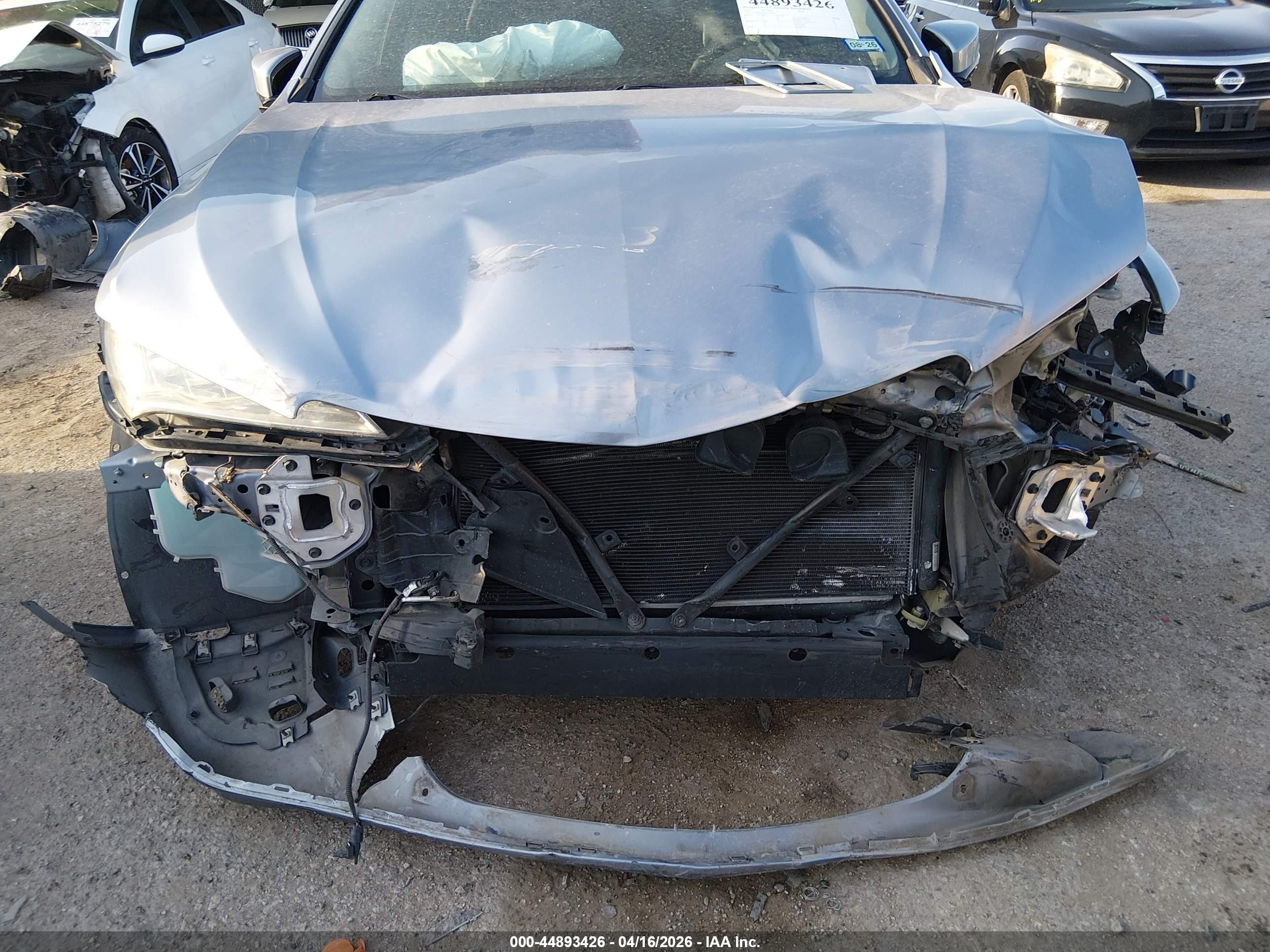 2015 Acura Tlx   Silver vin: 19UUB1F38FA007852