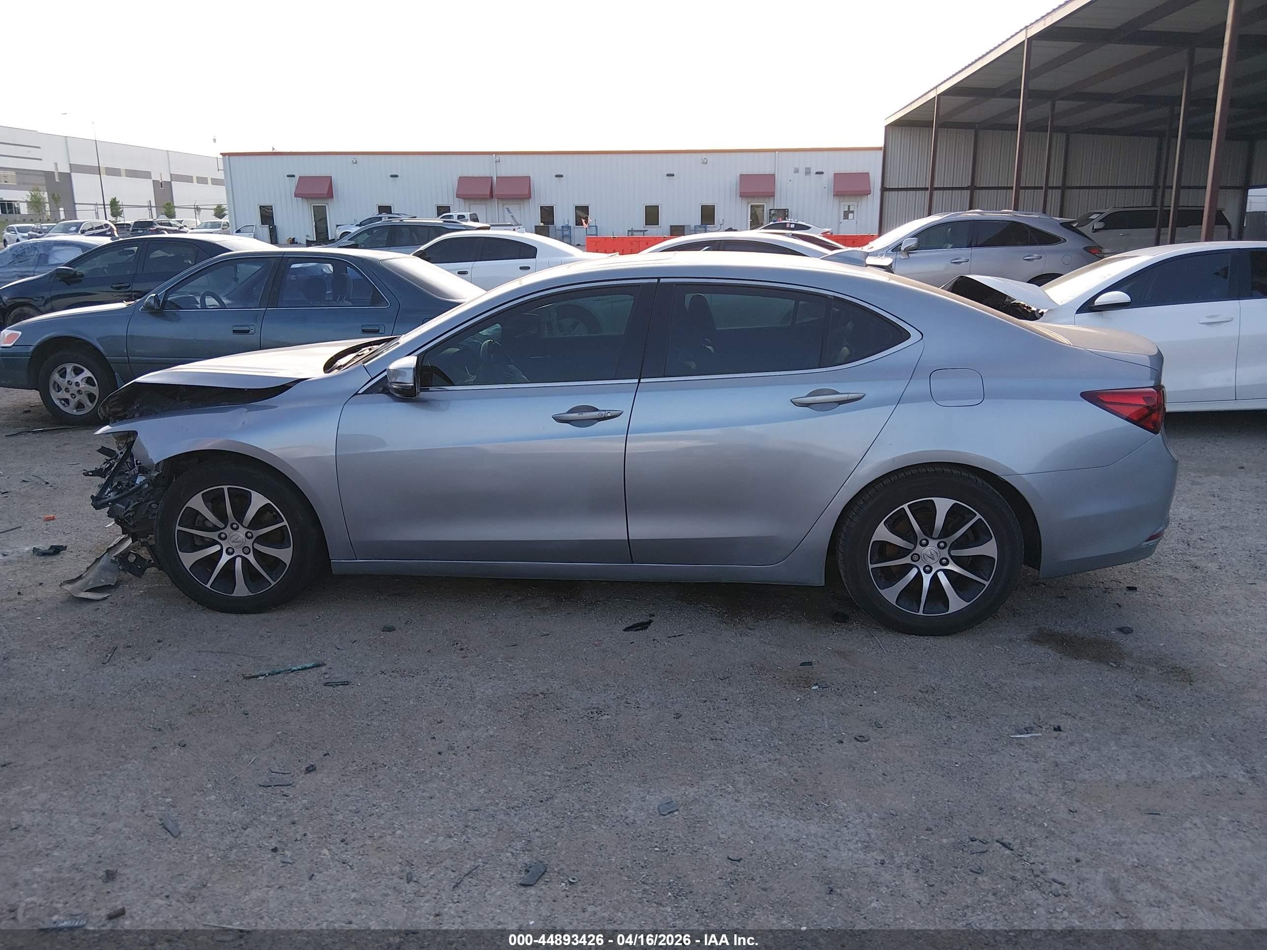 2015 Acura Tlx   Silver vin: 19UUB1F38FA007852