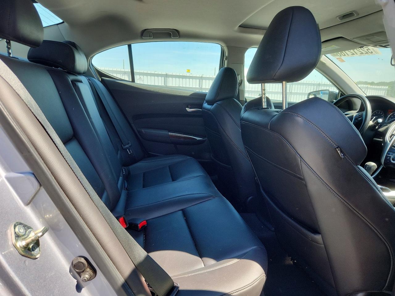 2015 Acura Tlx Silver vin: 19UUB1F39FA020268