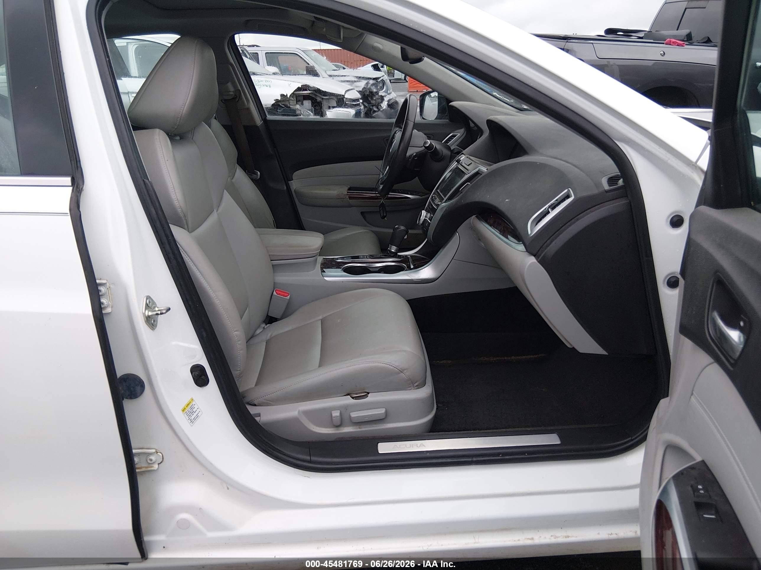 2015 Acura Tlx   White vin: 19UUB1F3XFA014771