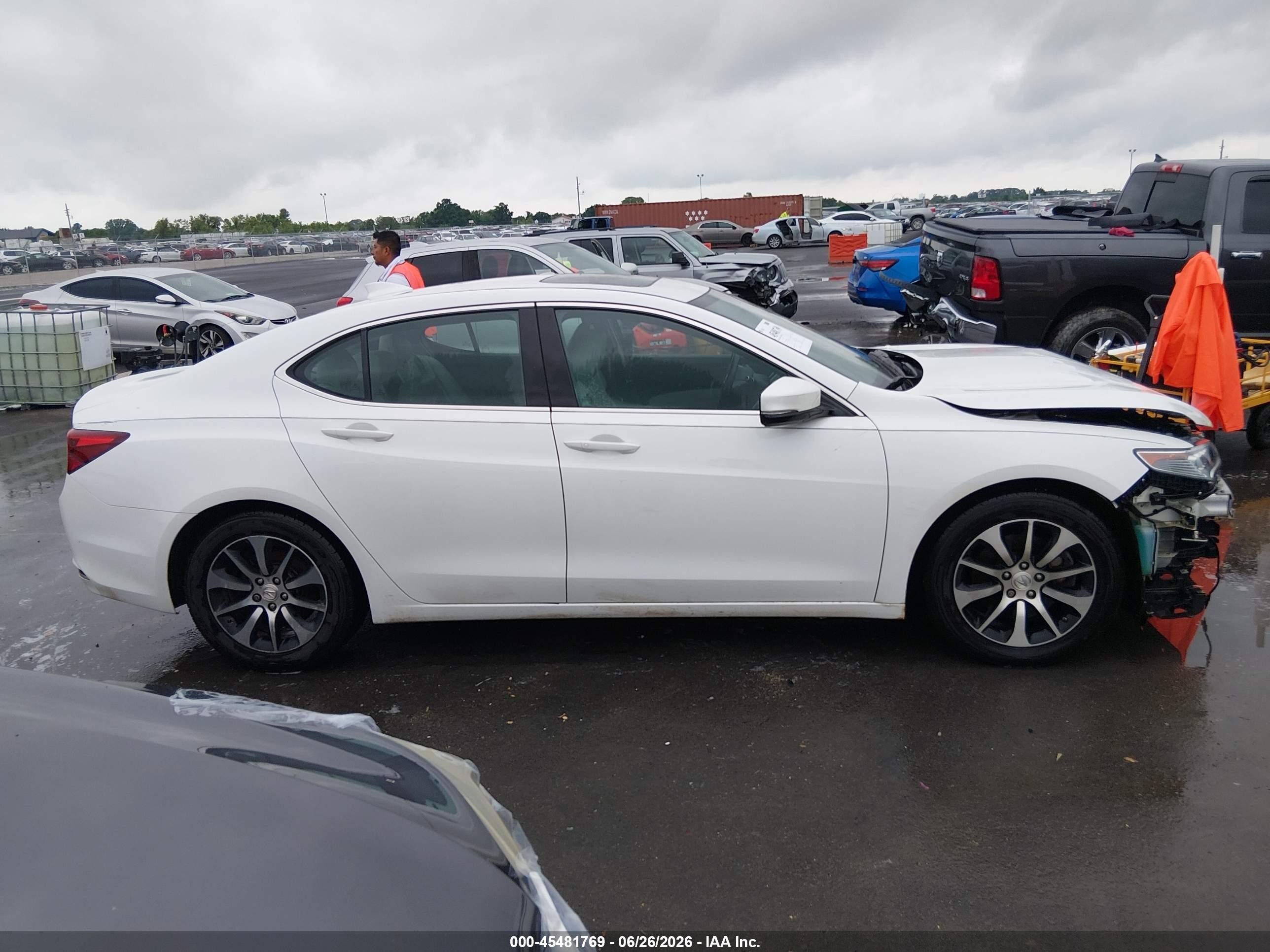 2015 Acura Tlx   White vin: 19UUB1F3XFA014771