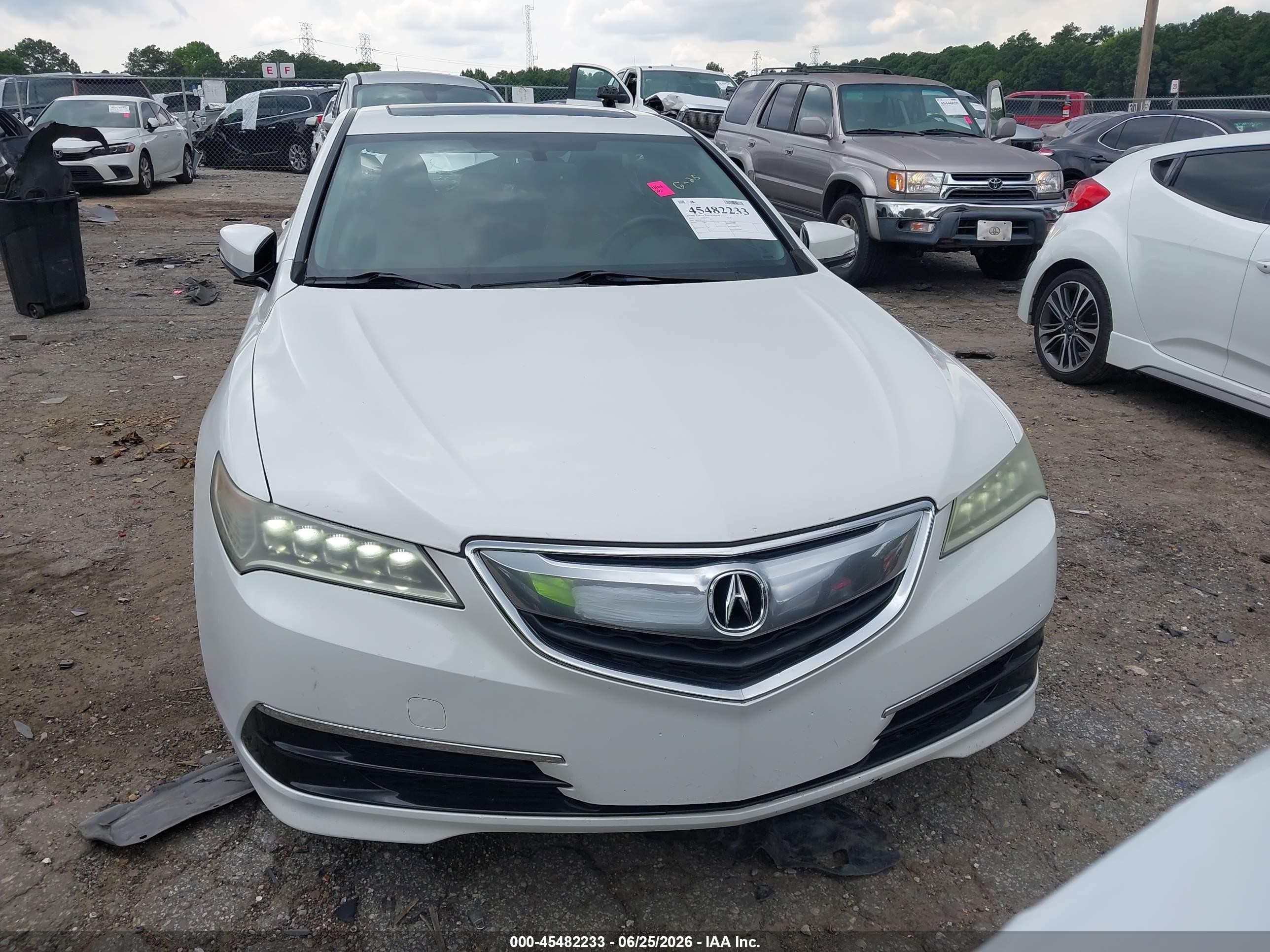 2015 Acura Tlx   Белый vin: 19UUB1F3XFA024202