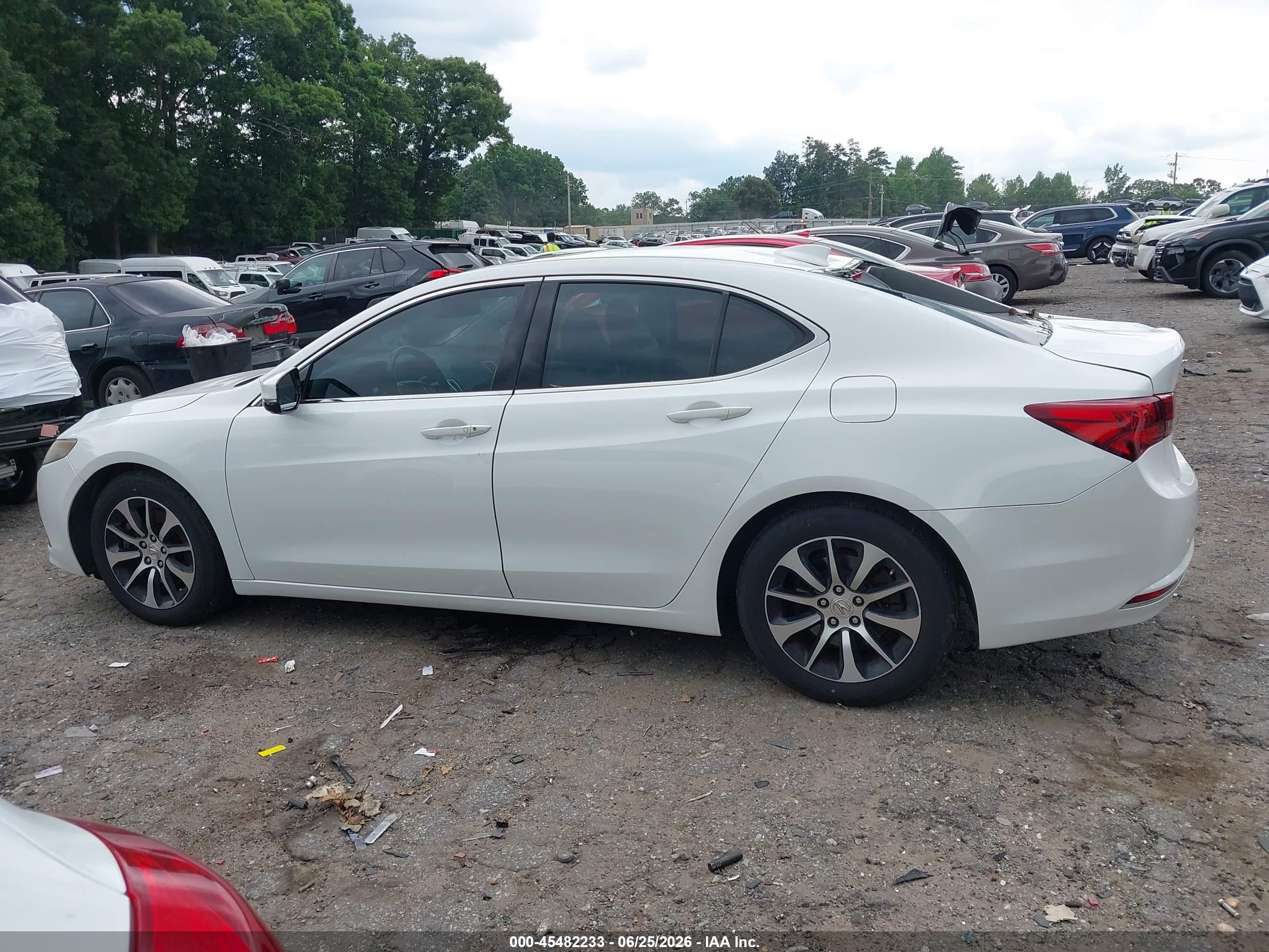 2015 Acura Tlx   Белый vin: 19UUB1F3XFA024202