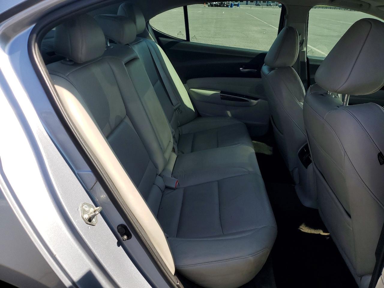 2015 Acura Tlx Tech Silver vin: 19UUB1F55FA005493
