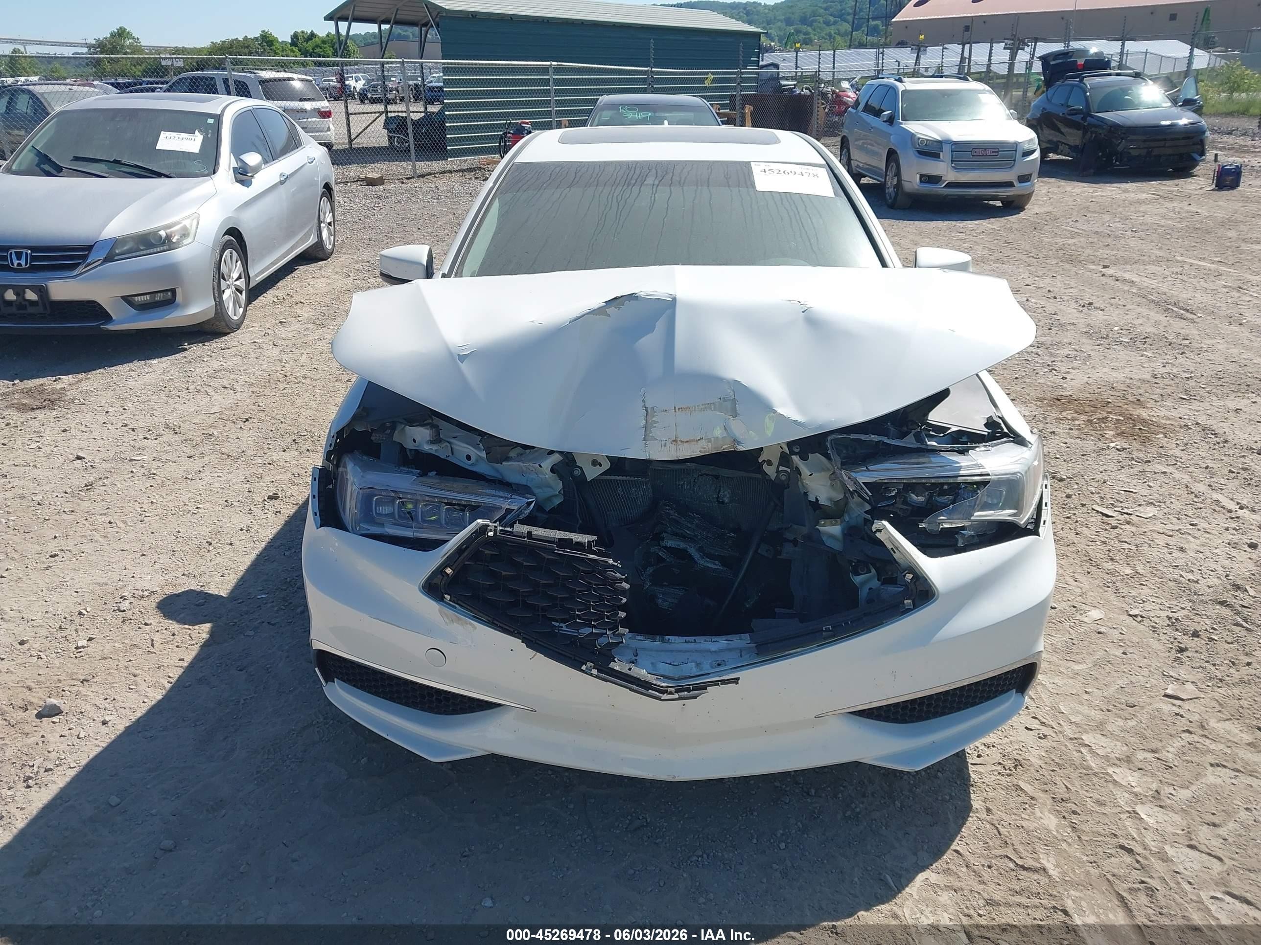2018 Acura Tlx Tech Pkg White vin: 19UUB1F57JA002538