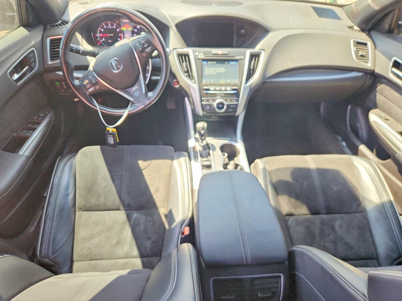 2019 Acura Tlx Technology White vin: 19UUB1F62KA006409