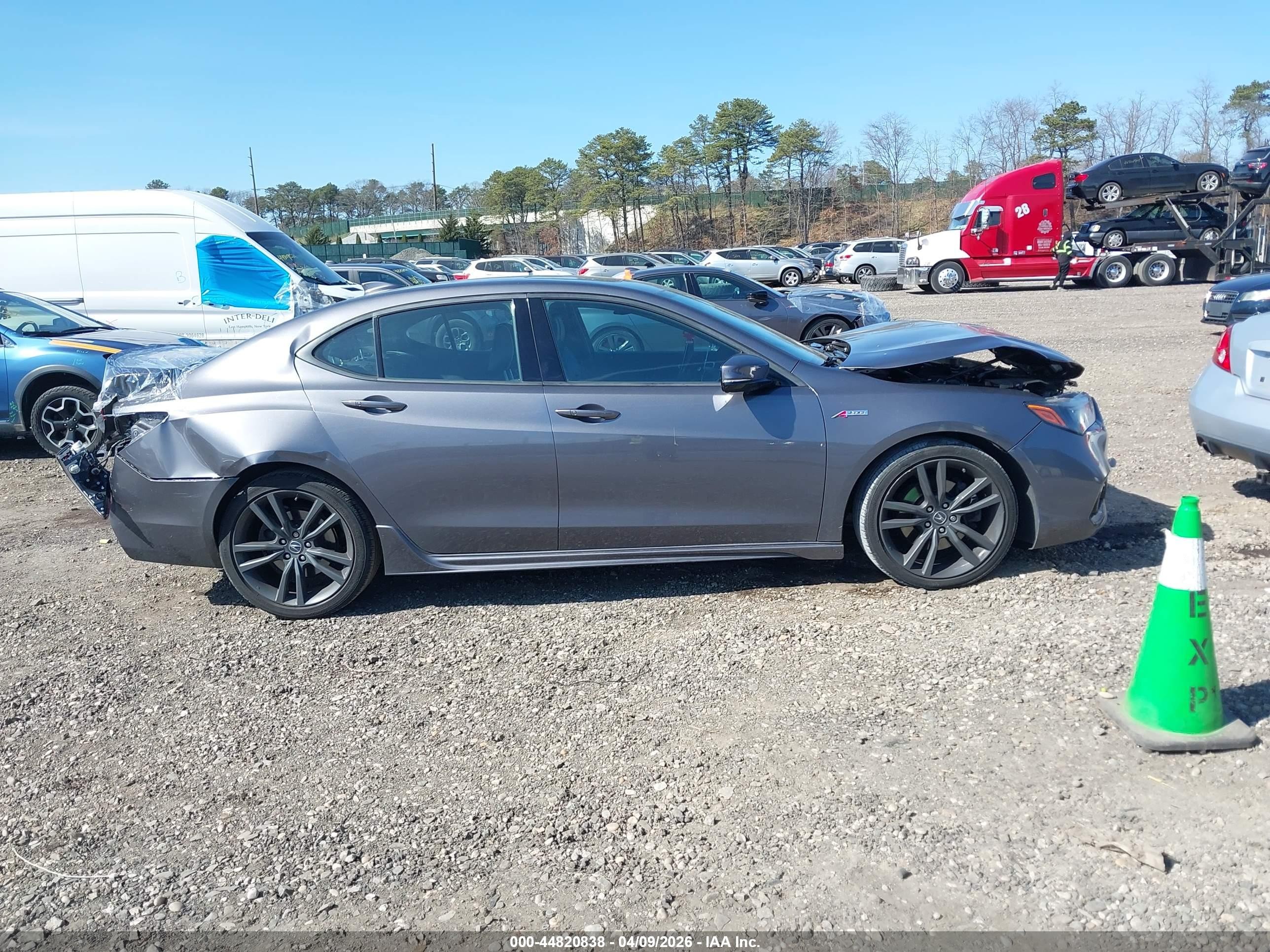 2020 Acura Tlx A-spec/a-spec W/red Leather Gray vin: 19UUB1F65LA013629