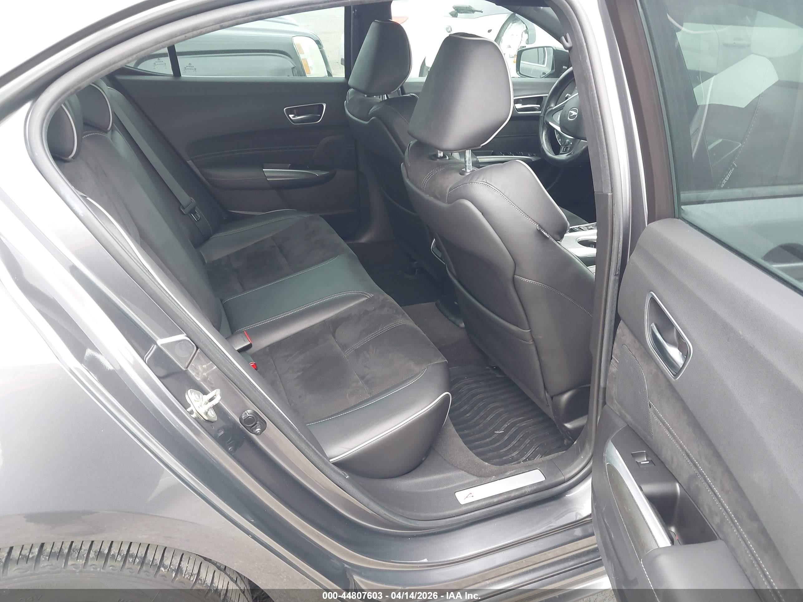 2020 Acura Tlx A-spec/a-spec W/red Leather Gray vin: 19UUB1F68LA006884