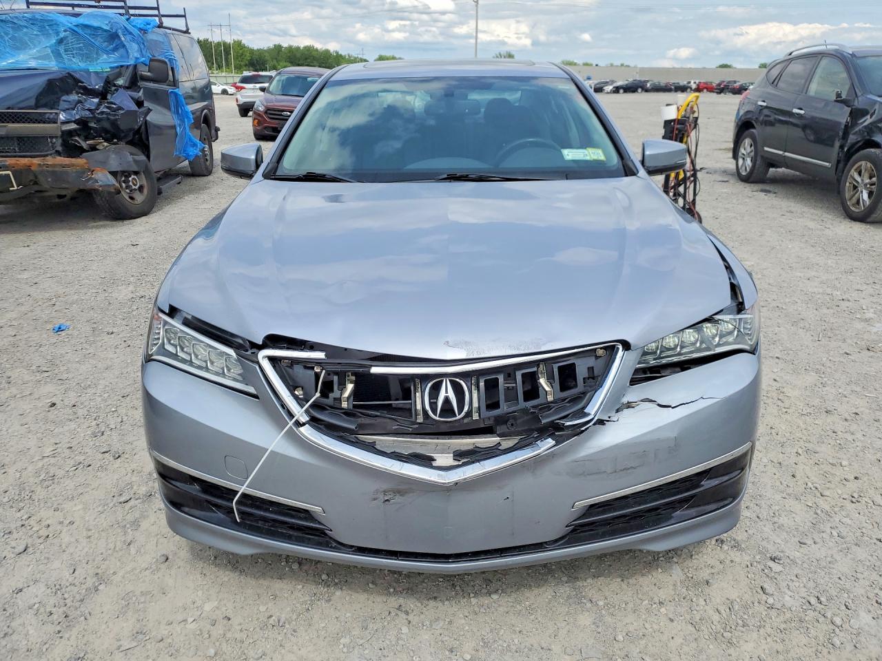 2015 Acura Tlx Silver vin: 19UUB2F36FA010609