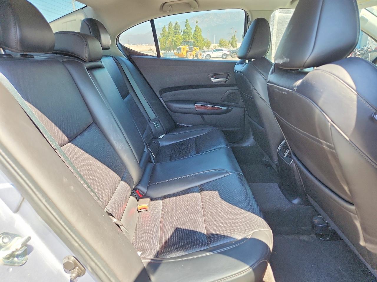 2015 Acura Tlx Tech Серебряный vin: 19UUB2F52FA011337