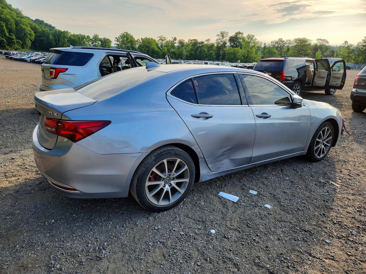2015 Acura Tlx Tech Серебряный vin: 19UUB2F56FA021921