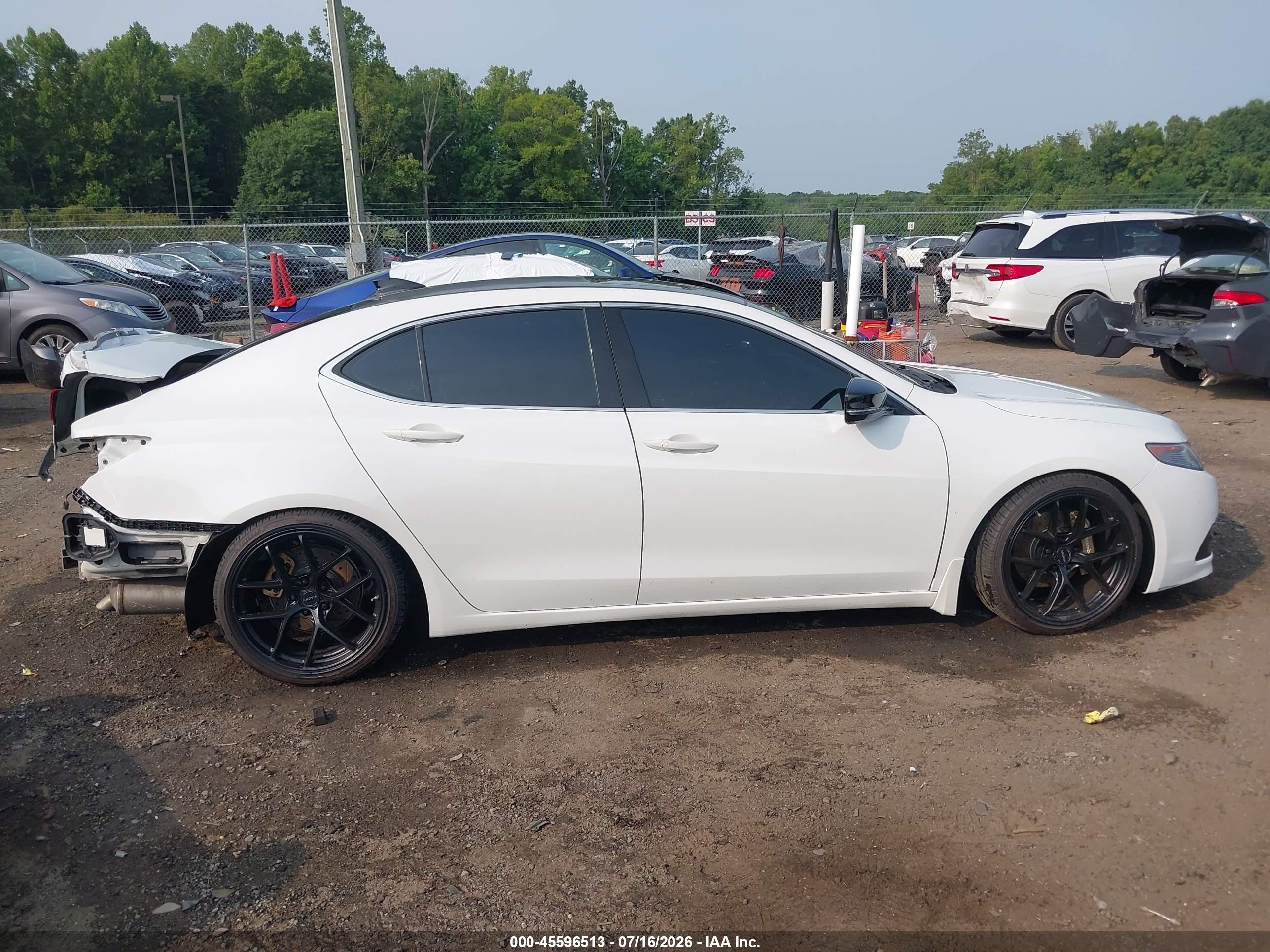 2015 Acura Tlx V6 Tech Белый vin: 19UUB2F58FA024366