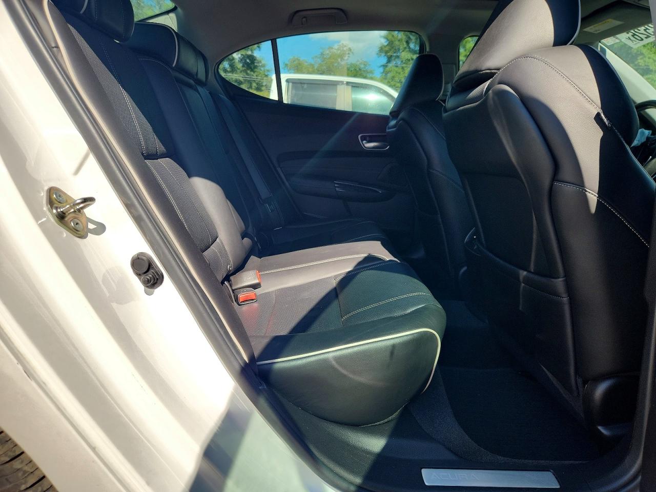 2018 Acura Tlx Tech White vin: 19UUB2F58JA000061