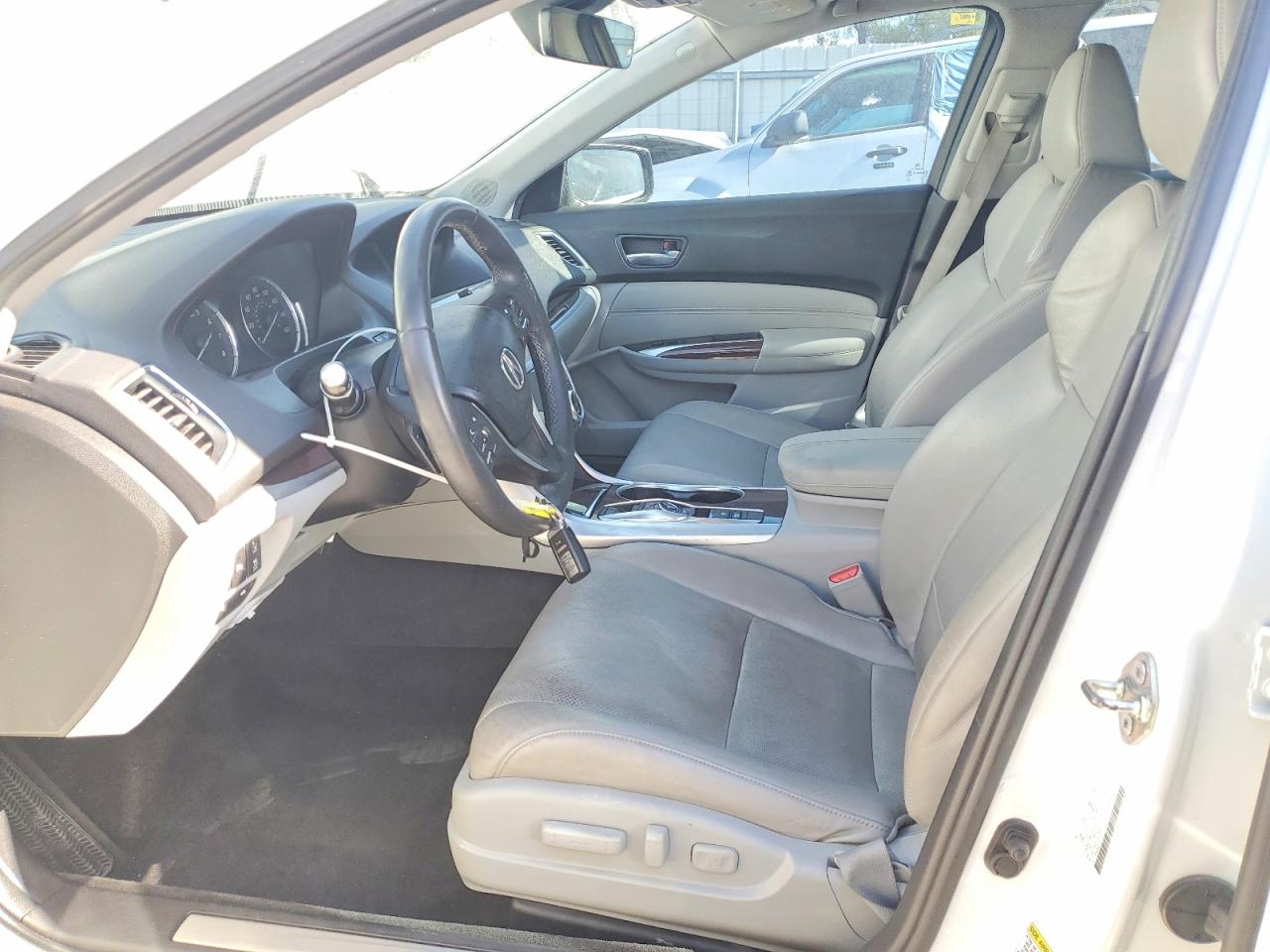 2015 Acura Tlx Advance Белый vin: 19UUB2F77FA003560
