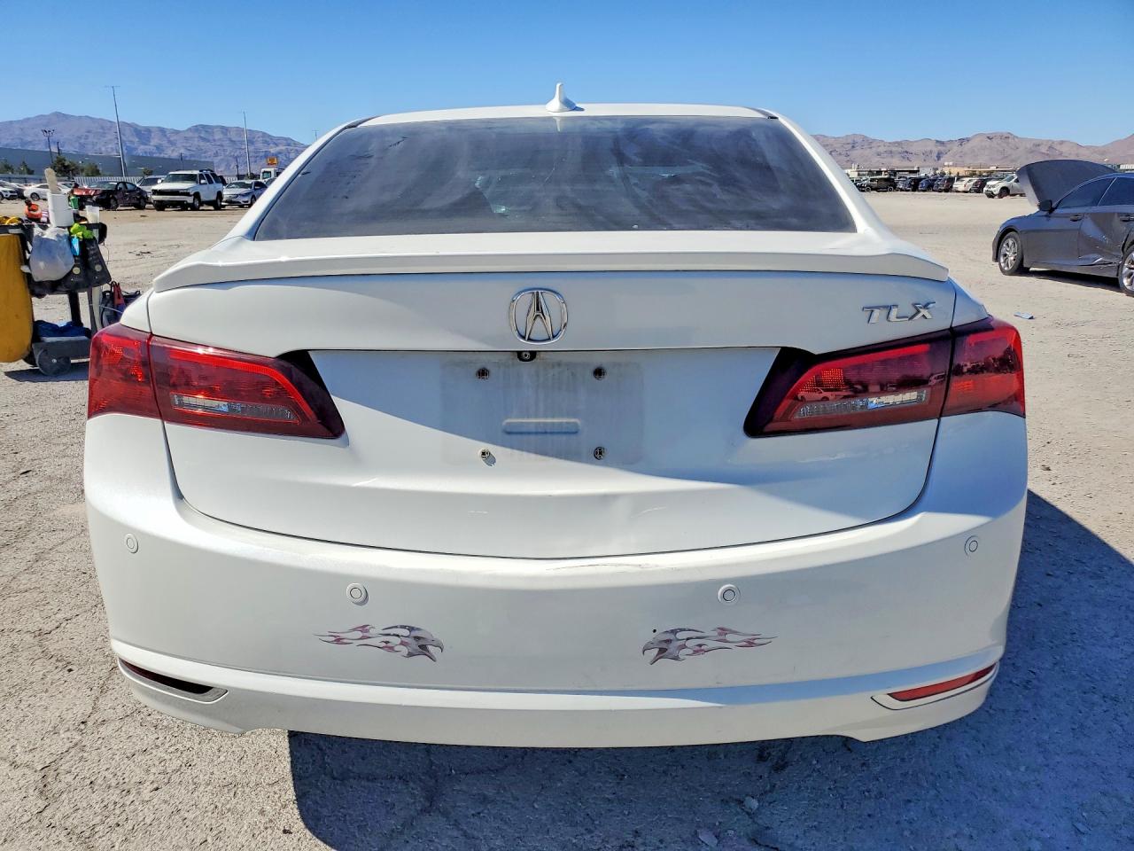 2015 Acura Tlx Advance Белый vin: 19UUB2F77FA003560