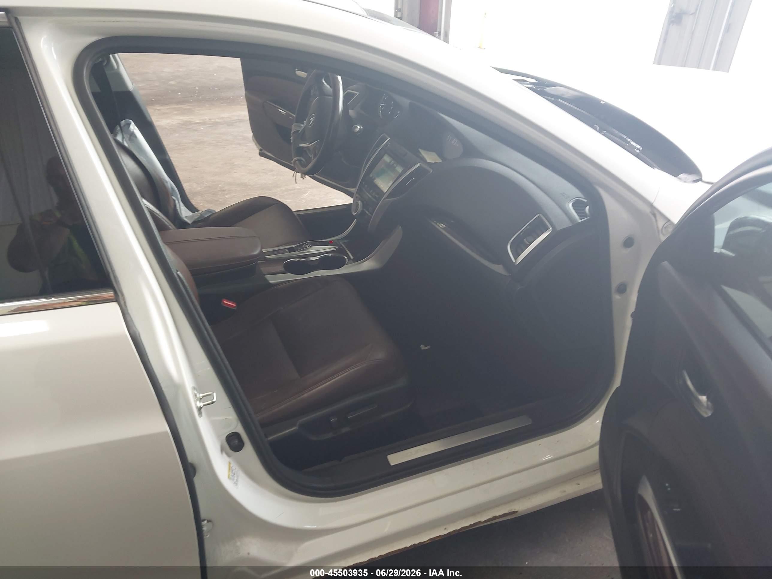 2015 Acura Tlx V6 Tech White vin: 19UUB3F52FA005009