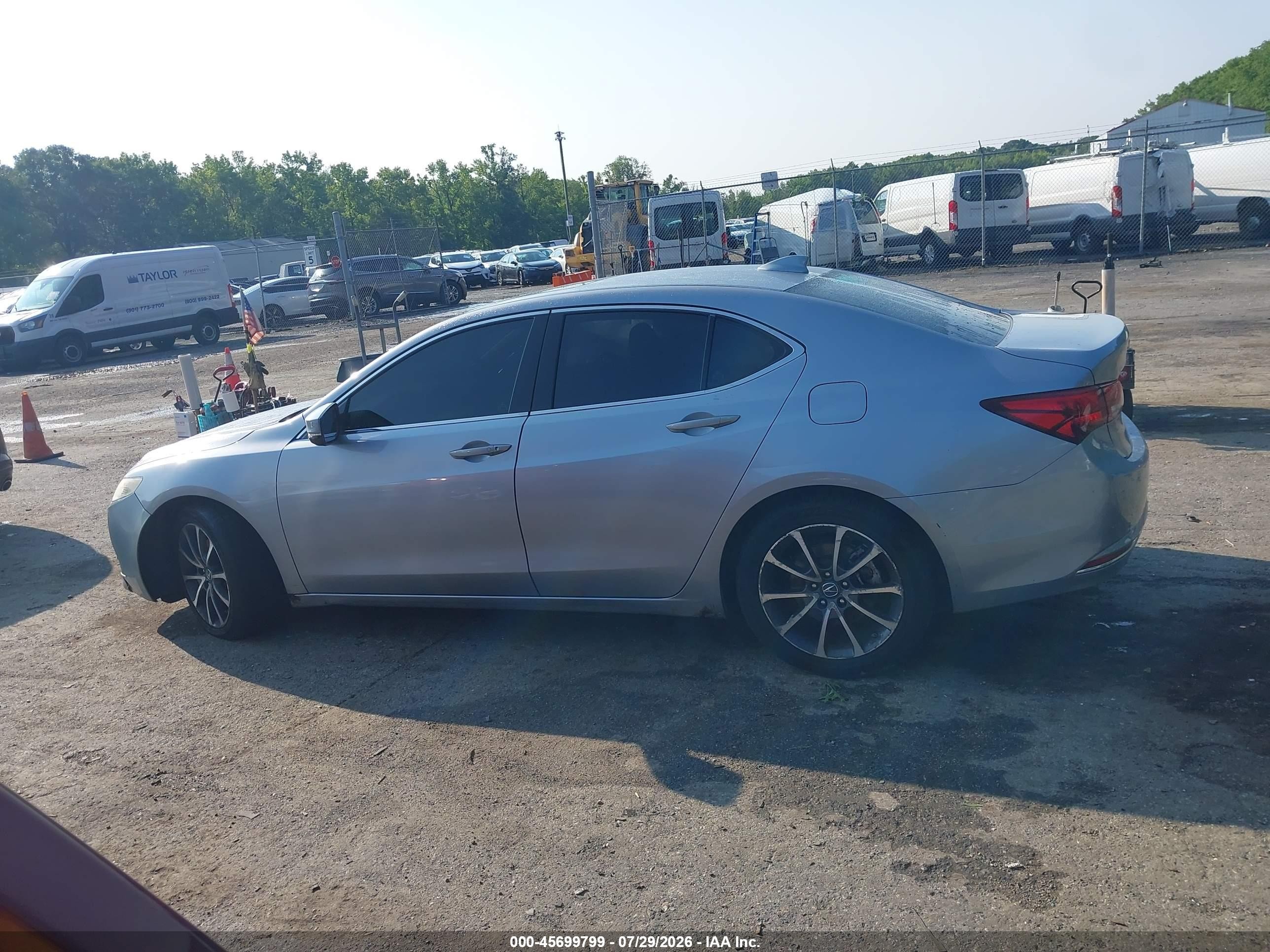 2015 Acura Tlx V6 Tech Серебряный vin: 19UUB3F57FA008620