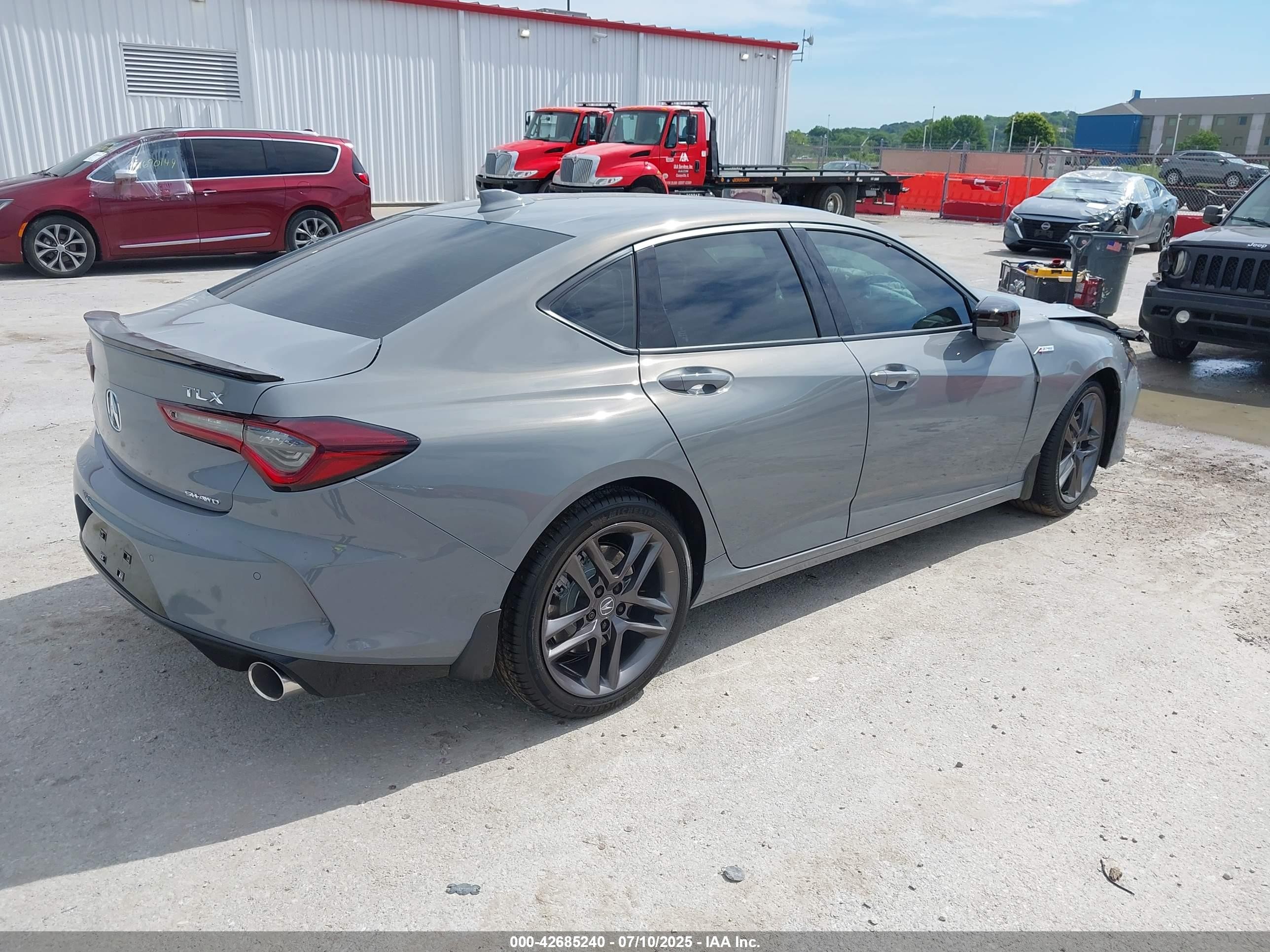 2025 Acura Tlx A-spec Серый vin: 19uub6f50sa003867