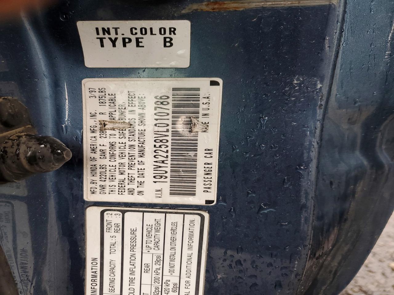 1997 Acura 3.0cl Blue vin: 19UYA2258VL010786