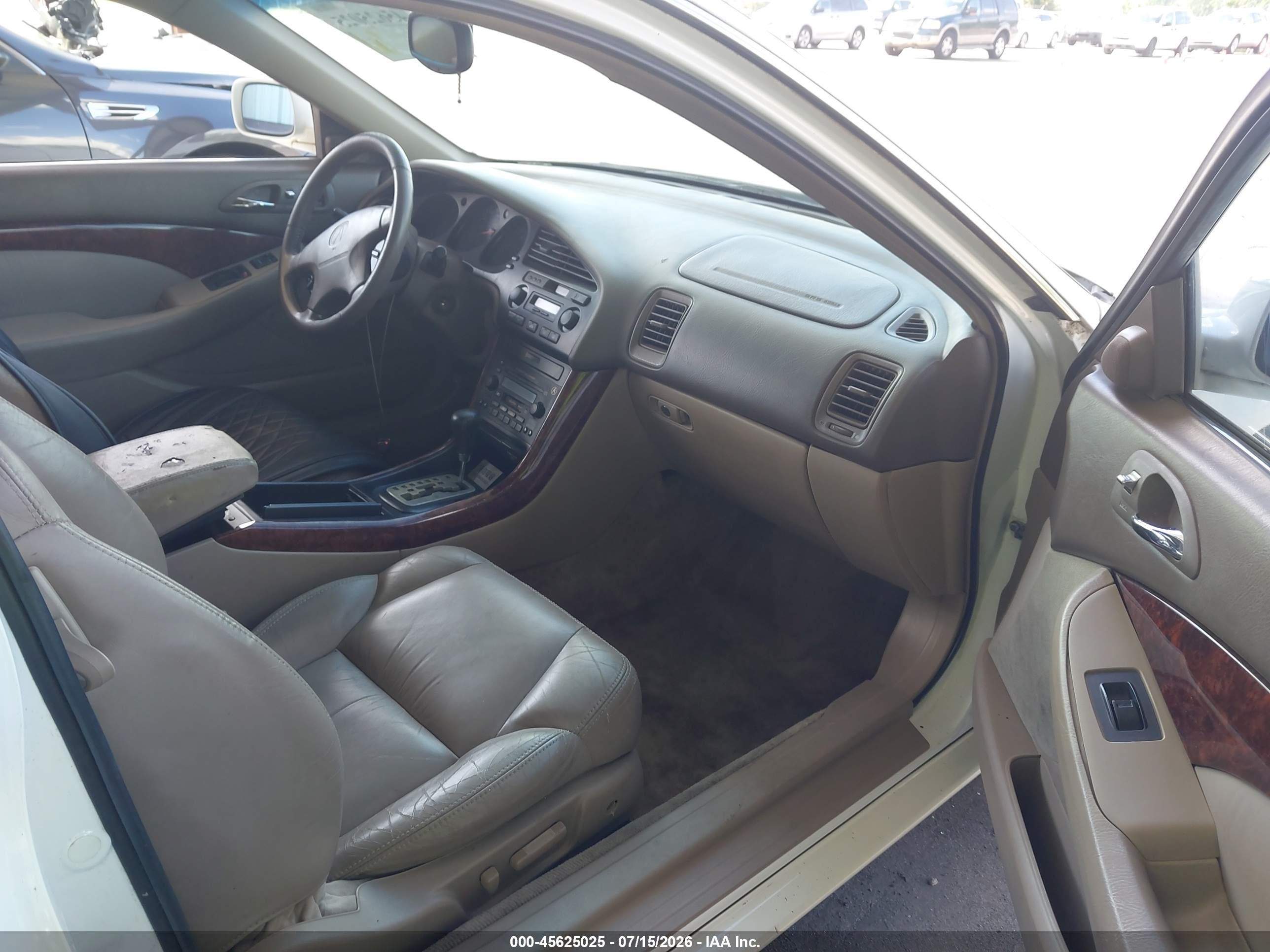 2002 Acura Cl 3.2 White vin: 19UYA42442A005451
