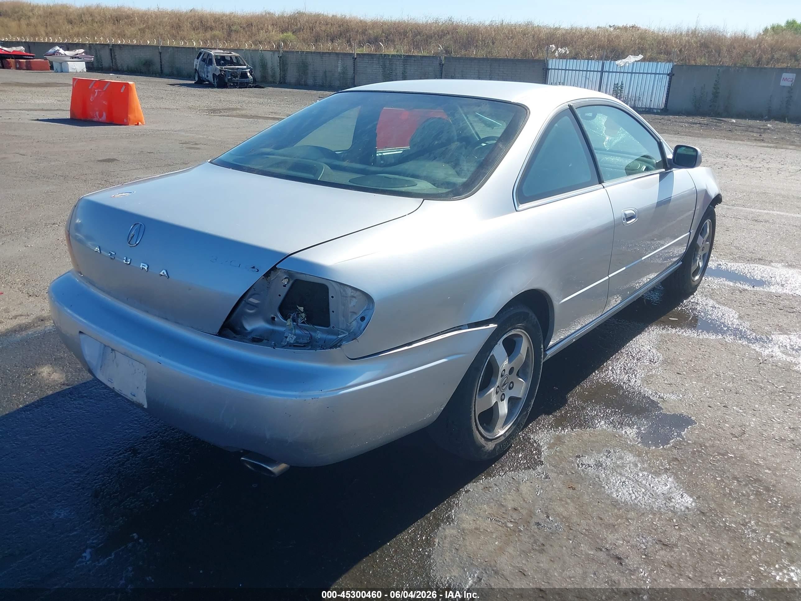 2003 Acura Cl 3.2 Silver vin: 19UYA424X3A006539