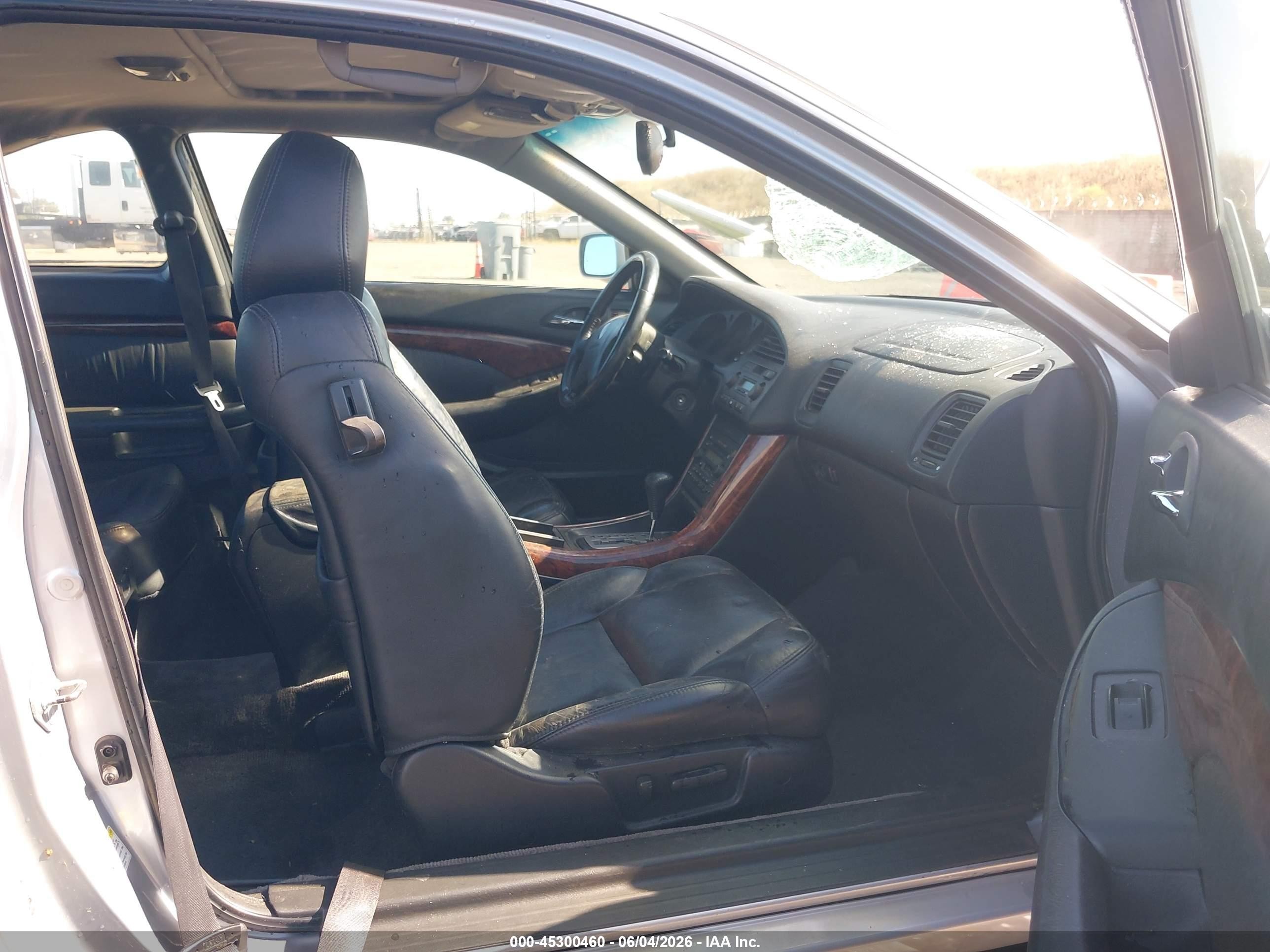 2003 Acura Cl 3.2 Silver vin: 19UYA424X3A006539