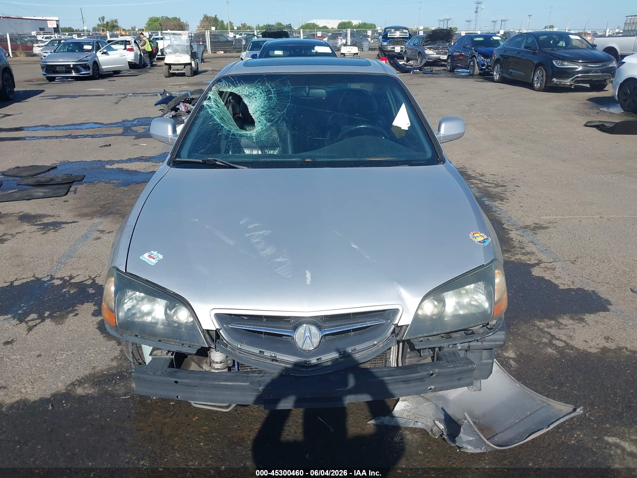 2003 Acura Cl 3.2 Silver vin: 19UYA424X3A006539