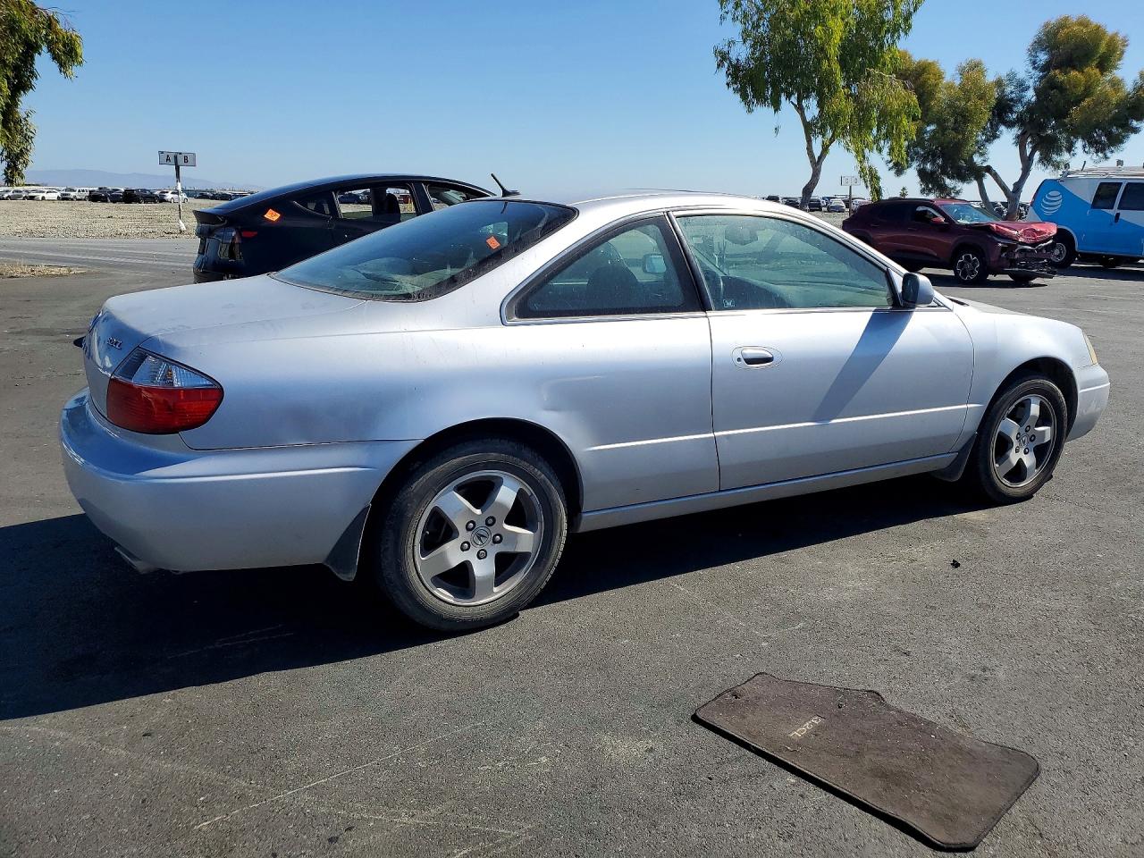 2003 Acura 3.2cl Silver vin: 19UYA425X3A000975
