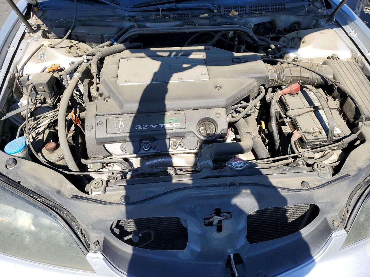 2003 Acura 3.2cl Silver vin: 19UYA425X3A000975