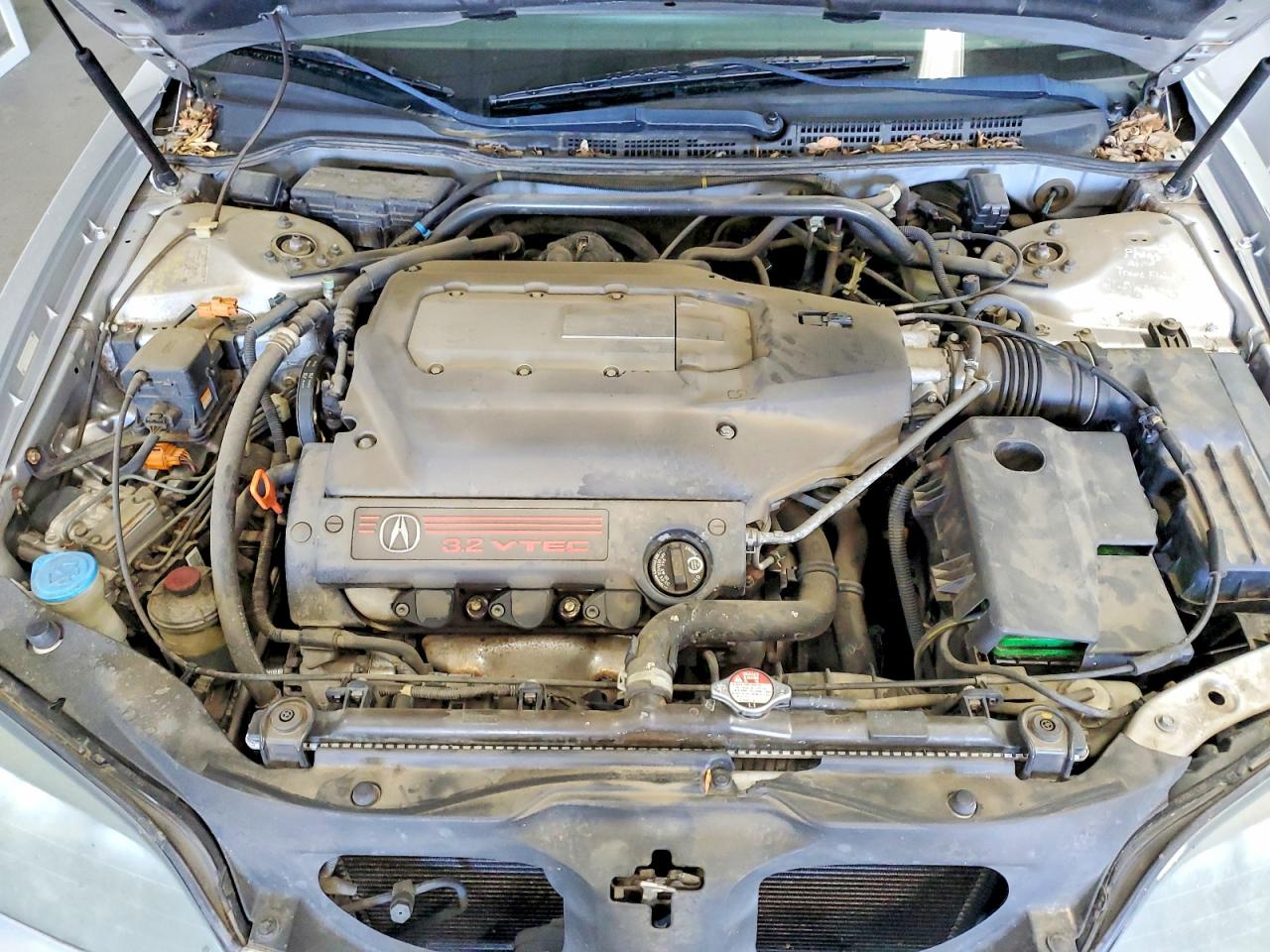 2001 Acura 3.2cl Type-s Silver vin: 19UYA42681A002939