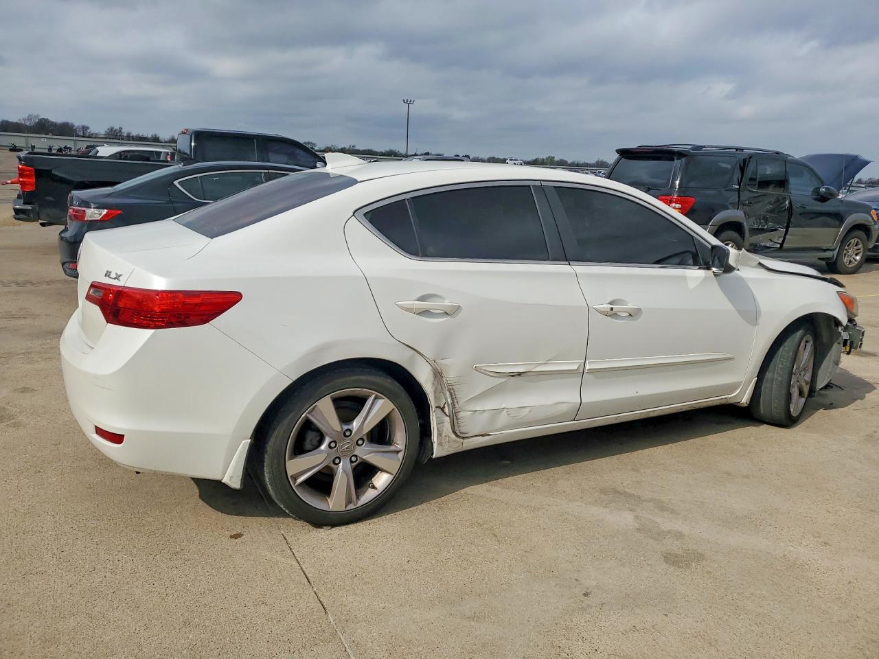 2015 Acura Ilx 20 Белый vin: 19VDE1F31FE010118