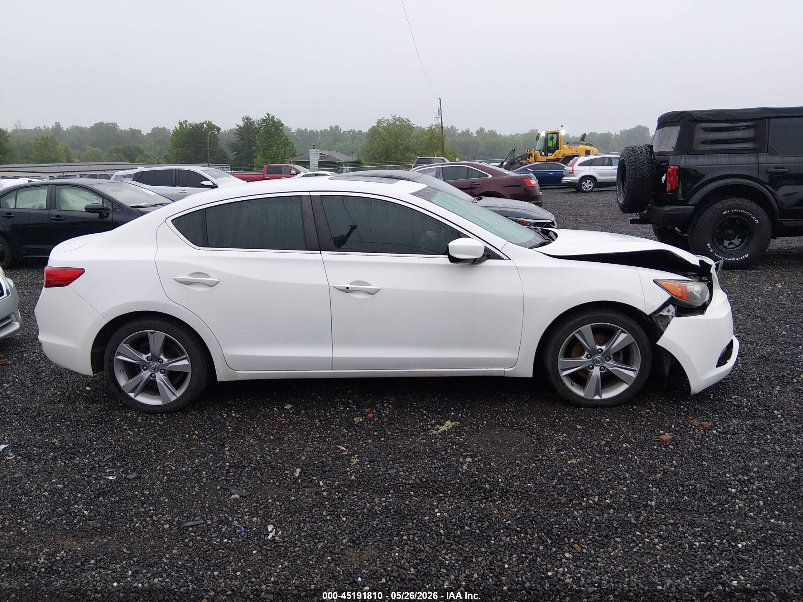 2014 Acura Ilx 2.0l White vin: 19VDE1F32EE001684