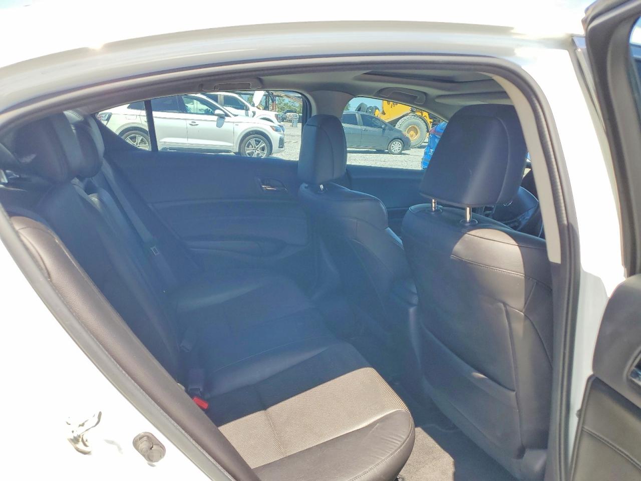 2015 Acura Ilx 20 Белый vin: 19VDE1F34FE000831