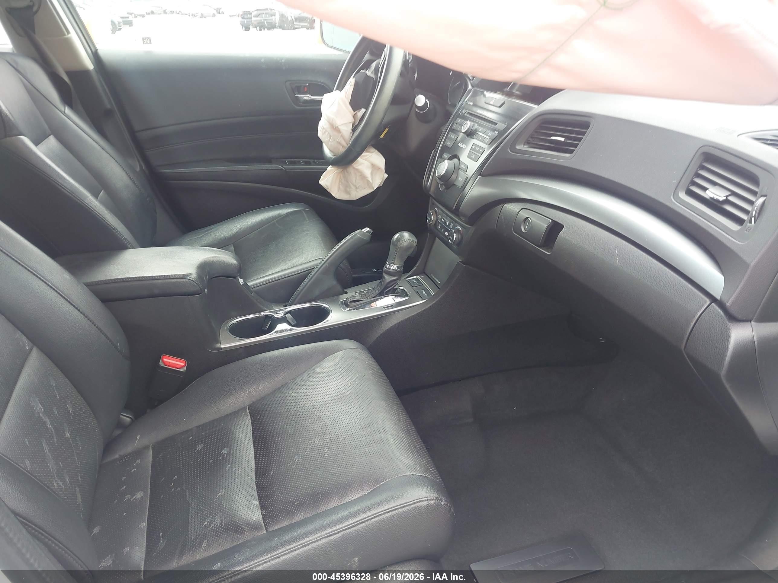 2015 Acura Ilx 2.0l White vin: 19VDE1F34FE001008