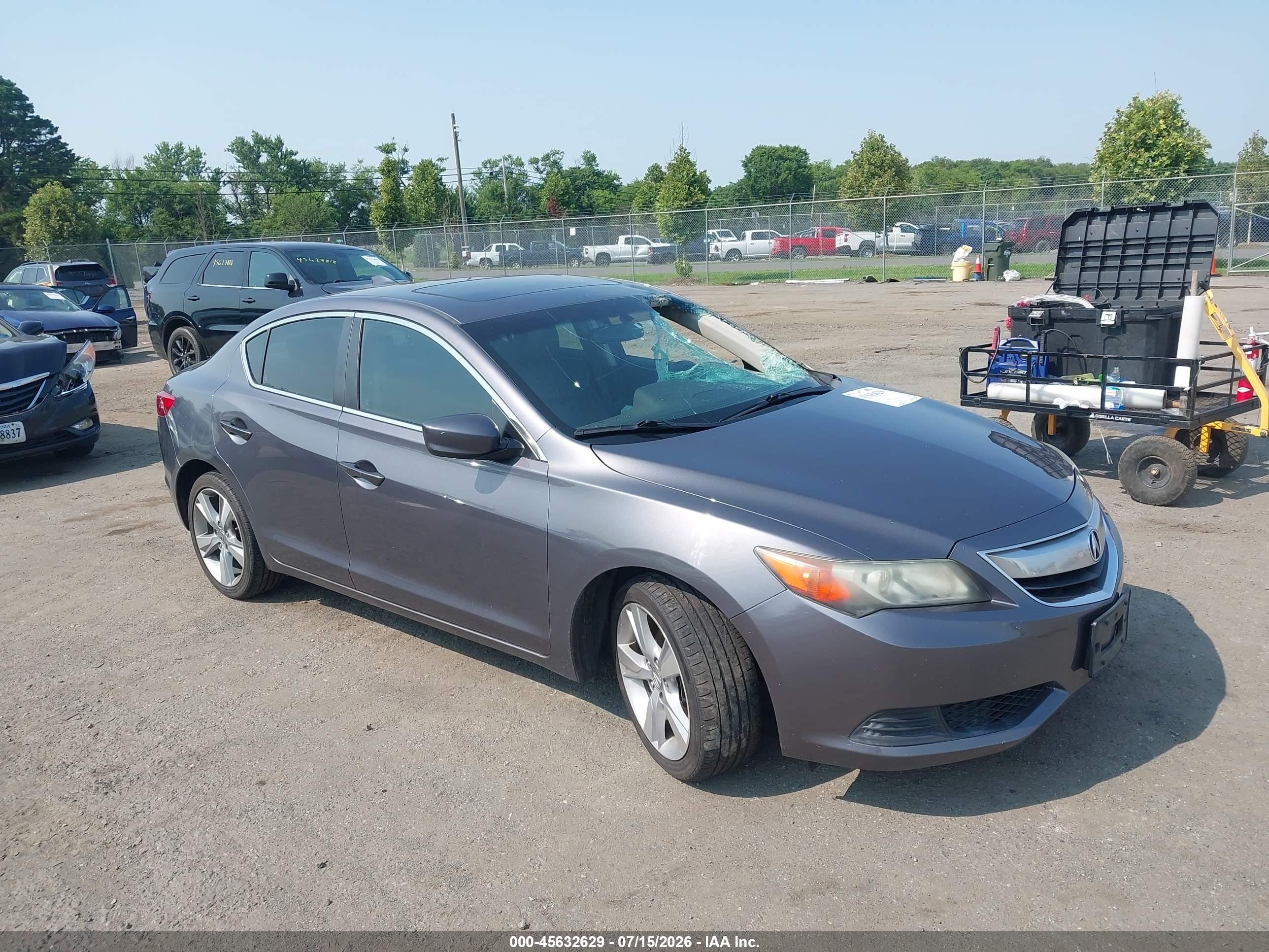2015 Acura Ilx 2.0l Silver vin: 19VDE1F34FE002367