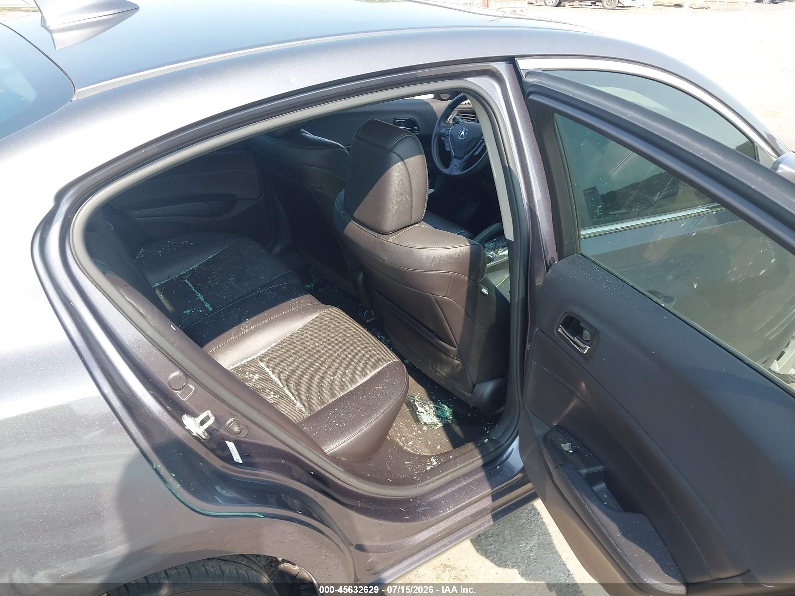 2015 Acura Ilx 2.0l Silver vin: 19VDE1F34FE002367