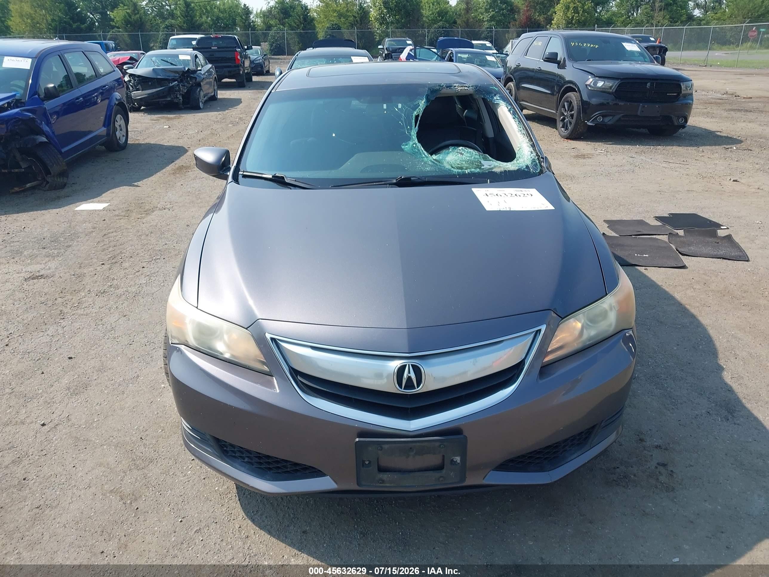 2015 Acura Ilx 2.0l Silver vin: 19VDE1F34FE002367