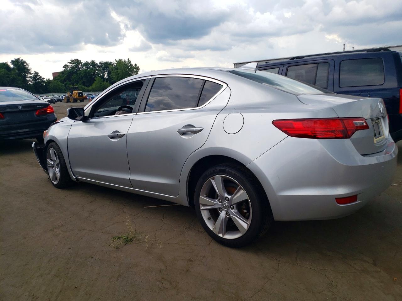 2014 Acura Ilx 20 Silver vin: 19VDE1F35EE001467
