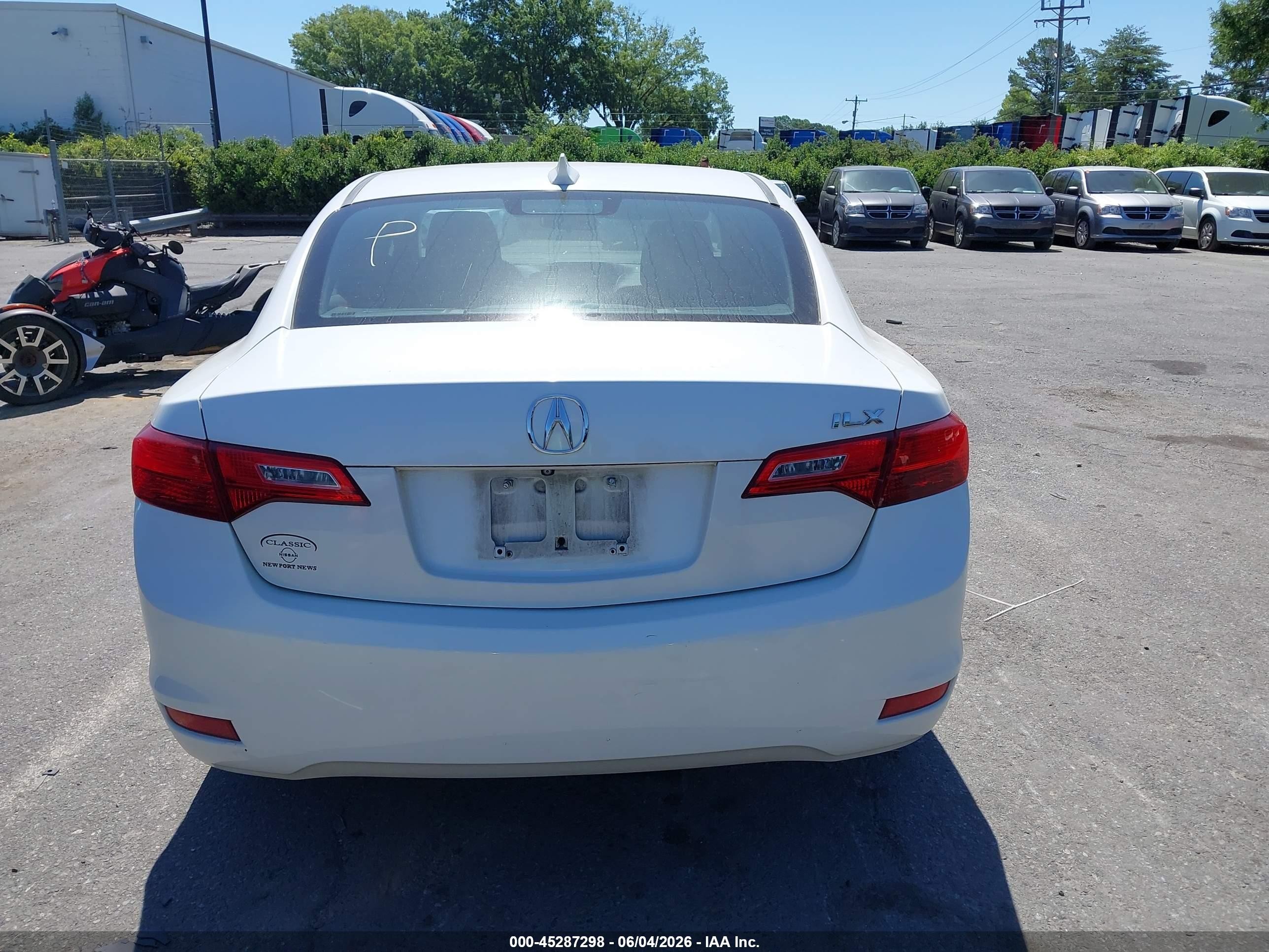 2015 Acura Ilx 2.0l White vin: 19VDE1F35FE006931