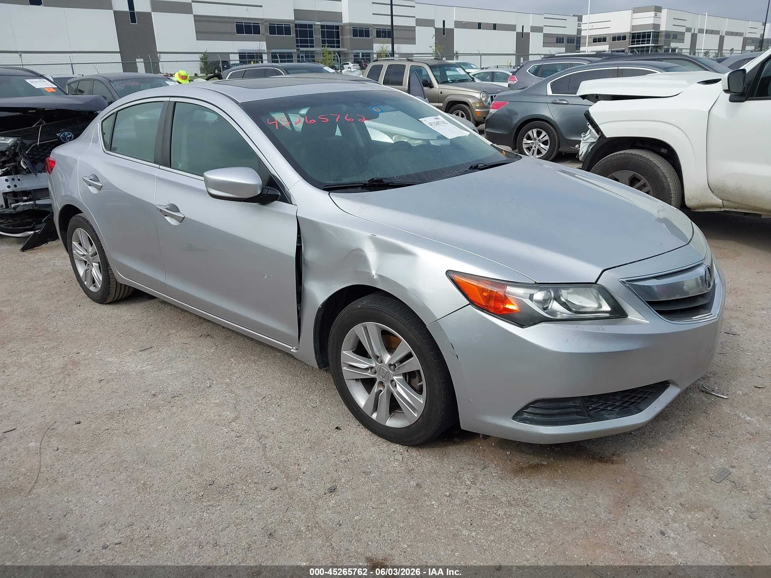 2013 Acura Ilx 2.0l Silver vin: 19VDE1F37DE021380