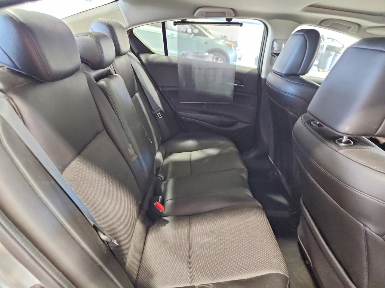 2014 Acura Ilx 20 Silver vin: 19VDE1F37EE012048