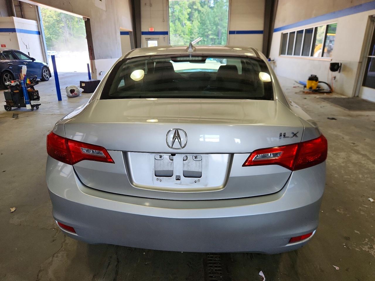 2014 Acura Ilx 20 Silver vin: 19VDE1F37EE012048