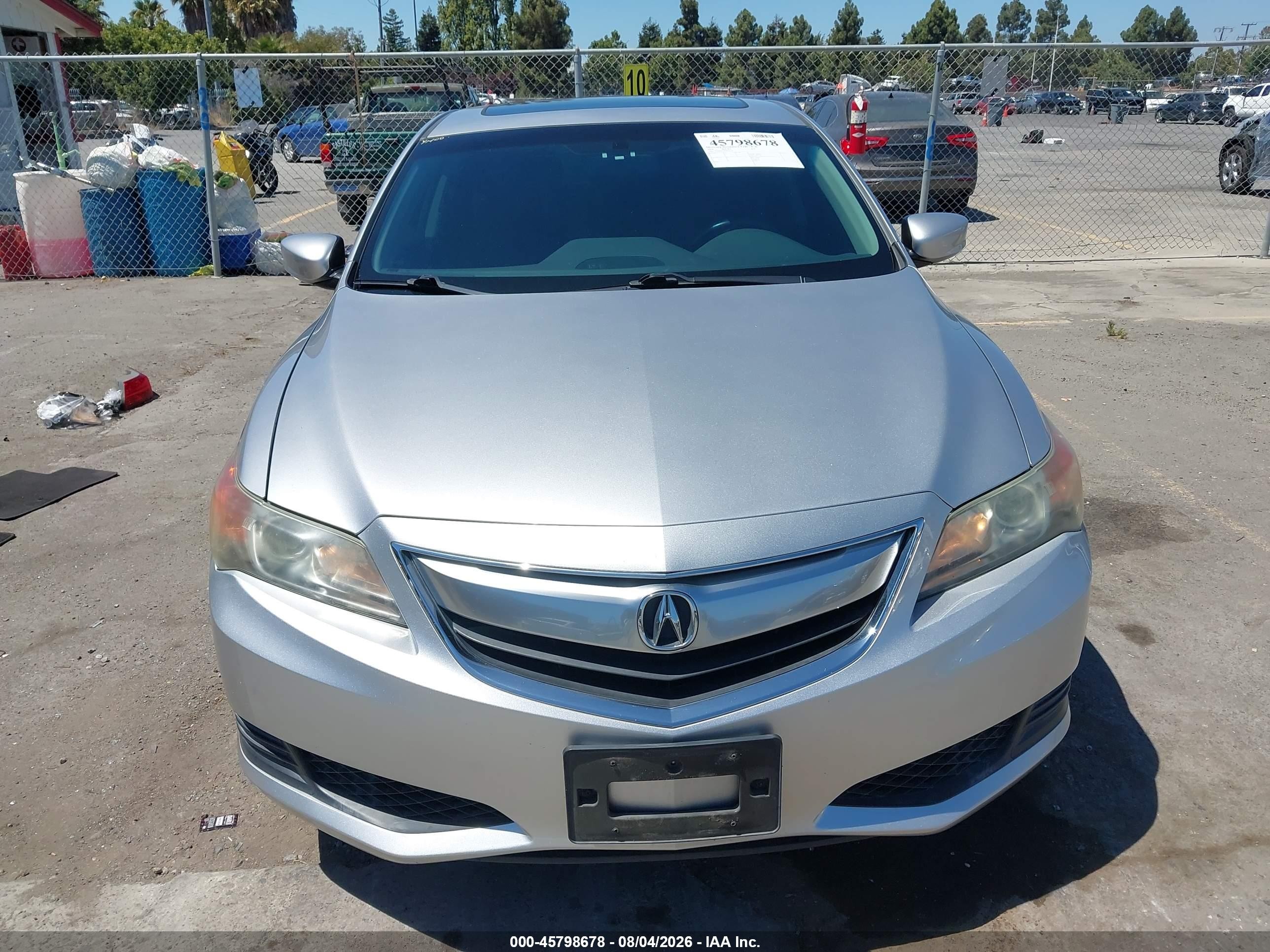 2014 Acura Ilx 2.0l Silver vin: 19VDE1F37EE014530