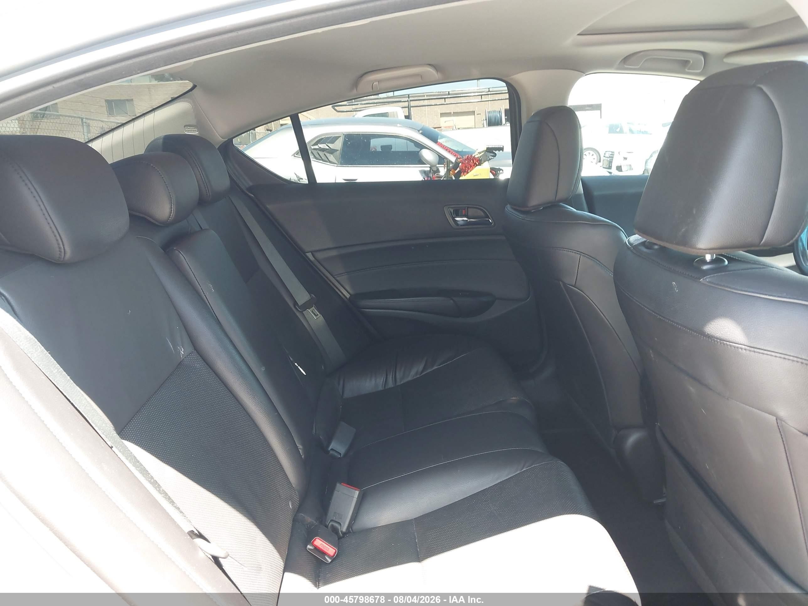 2014 Acura Ilx 2.0l Silver vin: 19VDE1F37EE014530