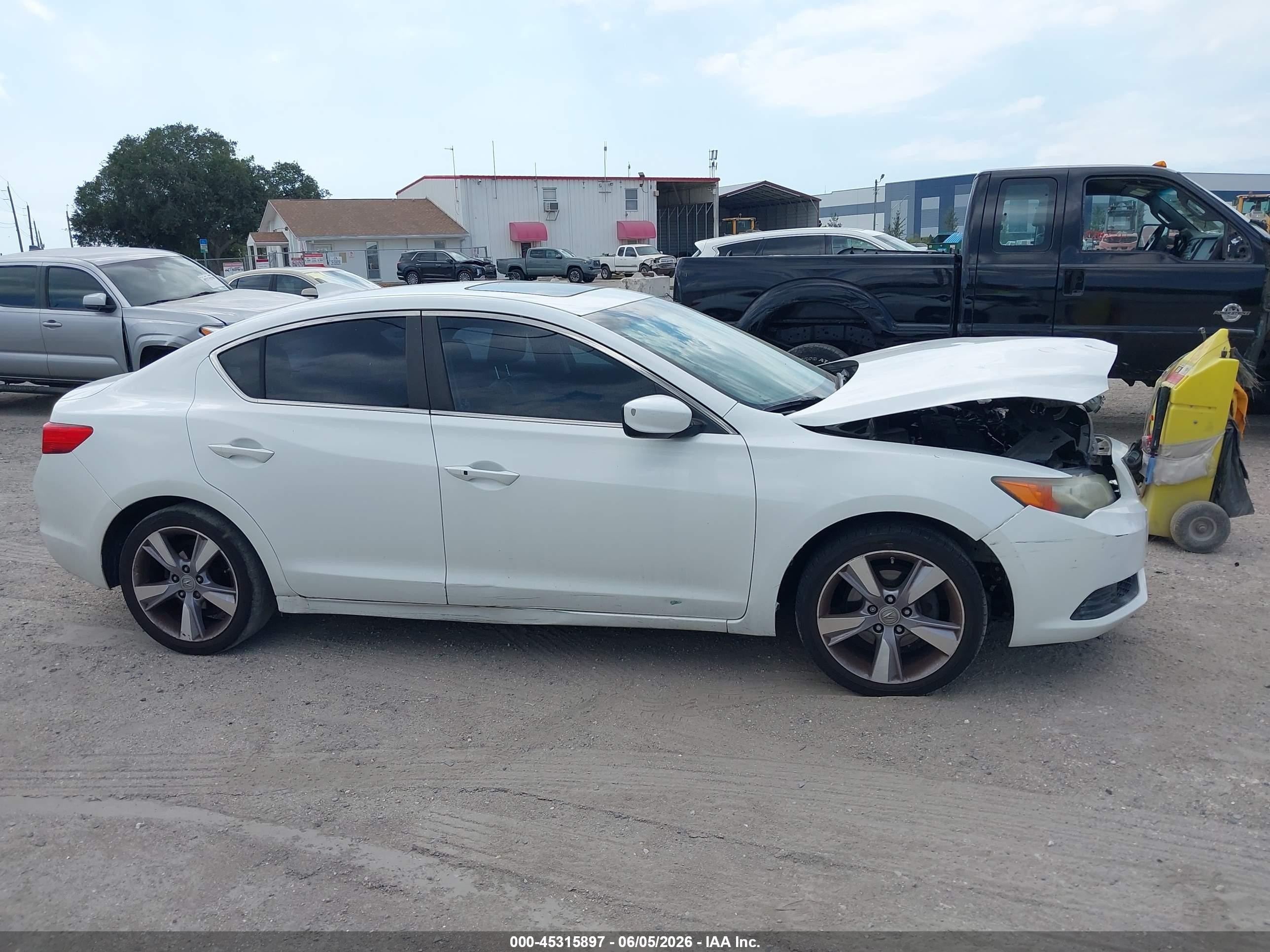 2014 Acura Ilx 2.0l White vin: 19VDE1F38EE006355