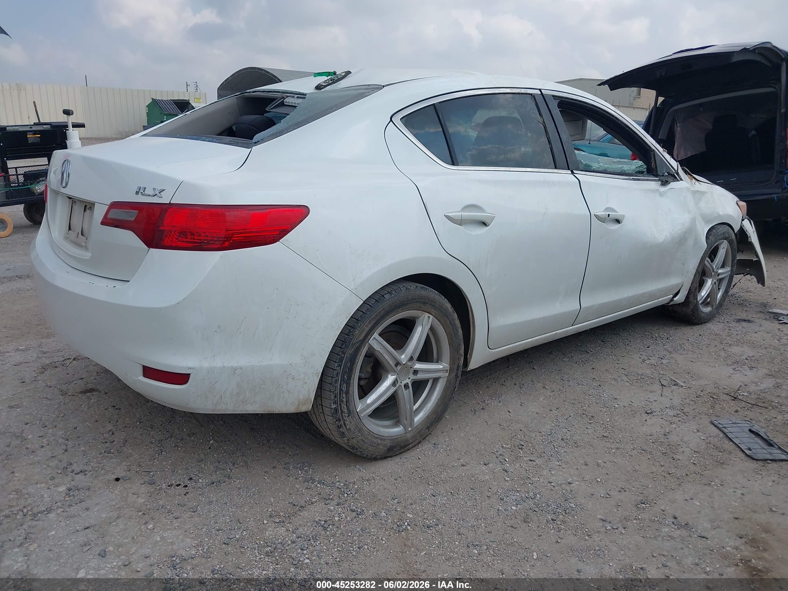 2015 Acura Ilx 2.0l White vin: 19VDE1F39FE000825